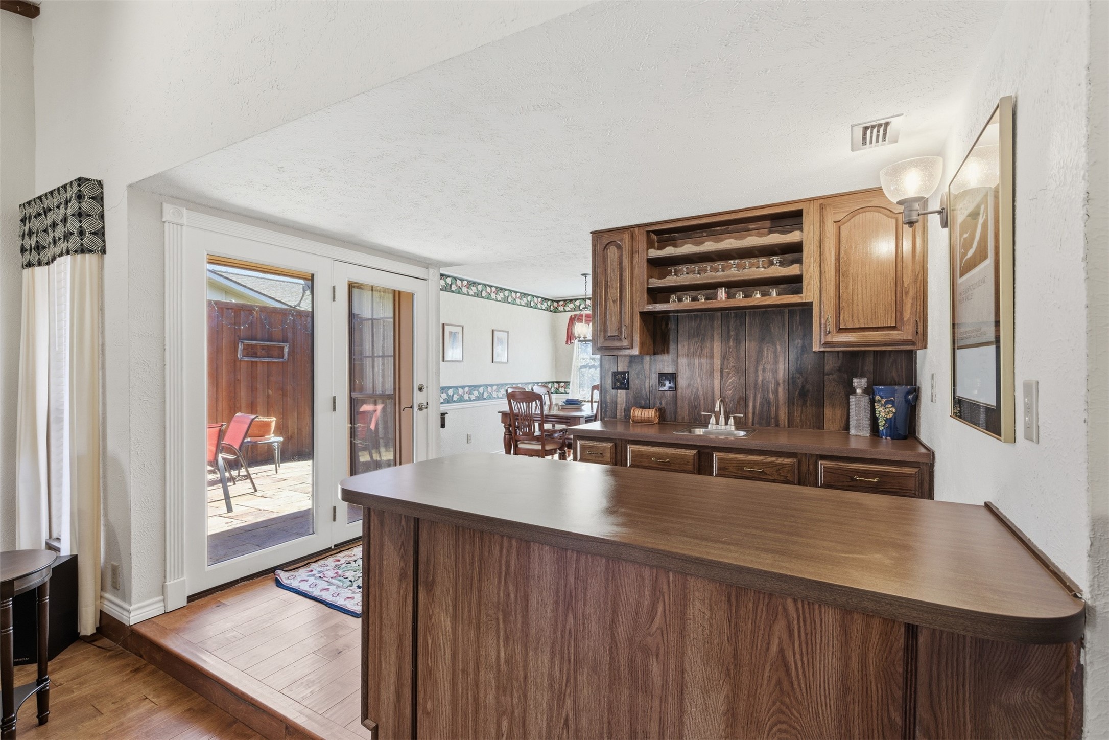 2204 Red Bluff Drive