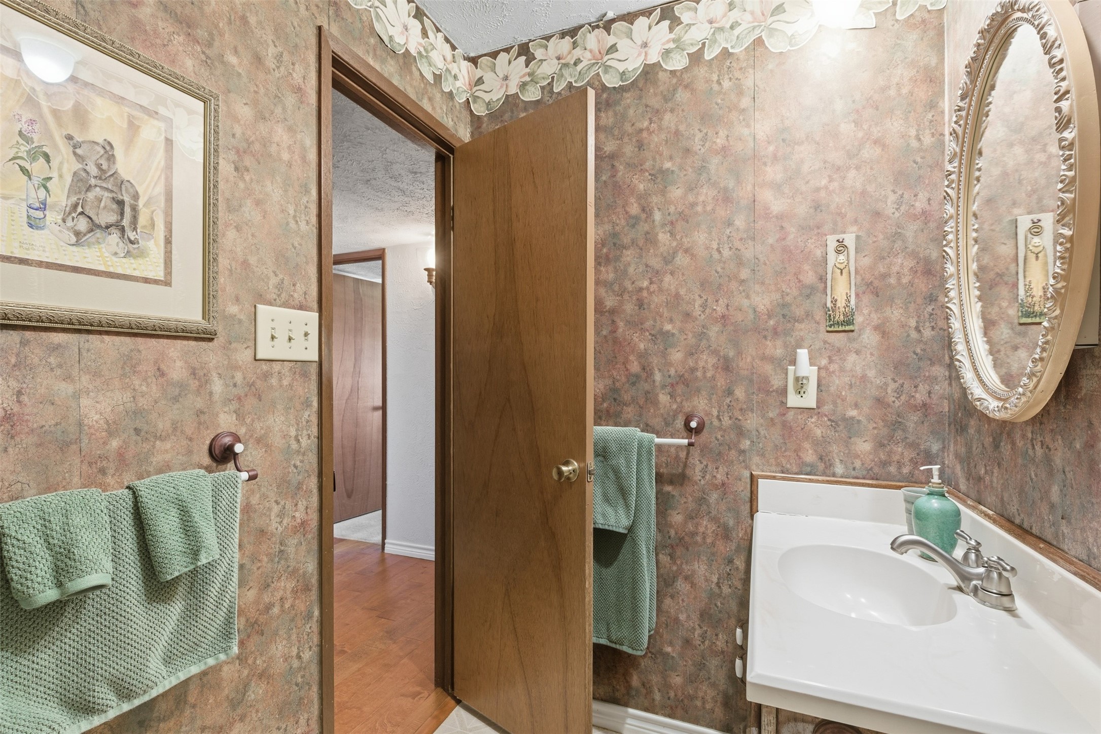 2204 Red Bluff Drive