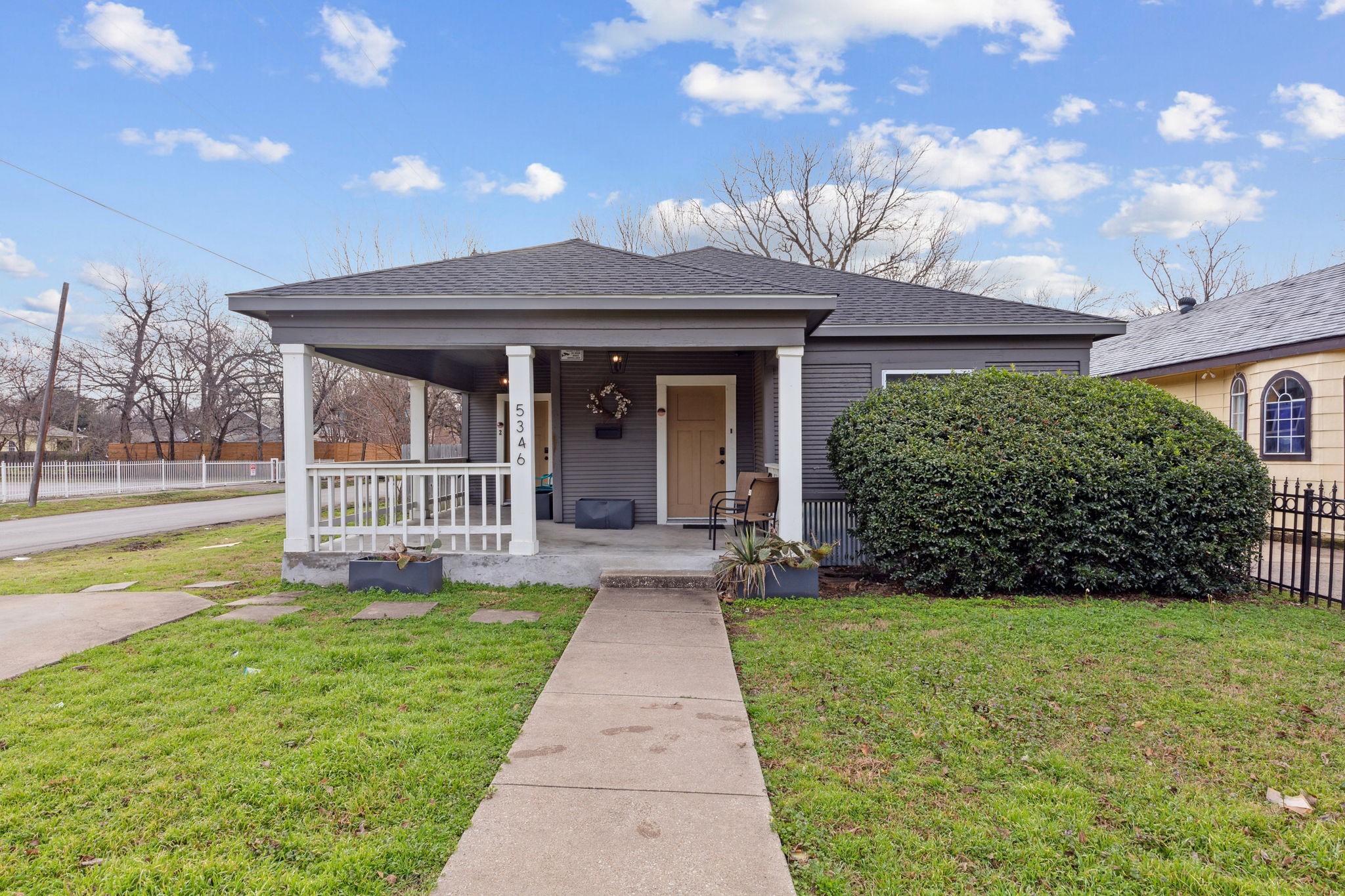 5346 Ash Lane
