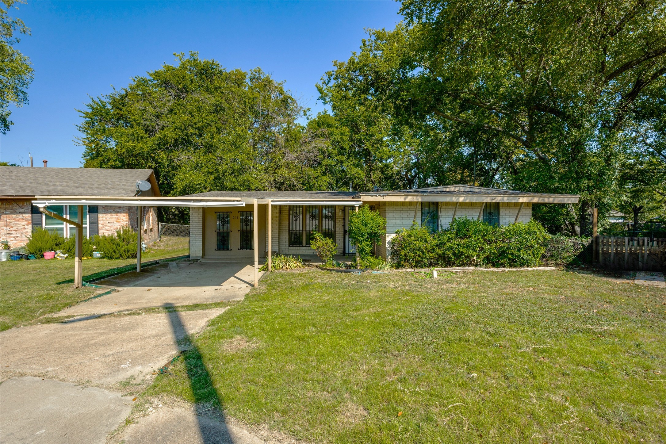 612 Henderson Circle