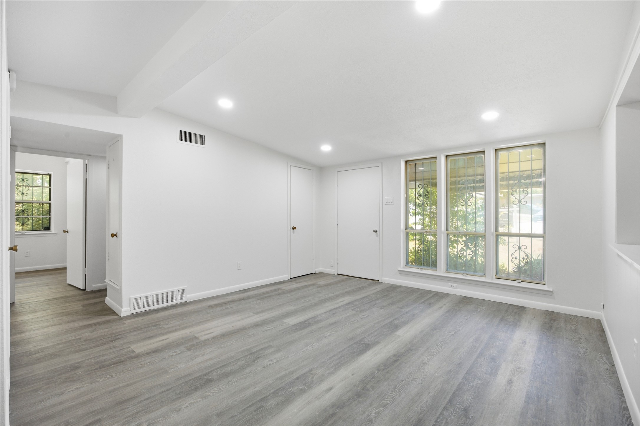 612 Henderson Circle