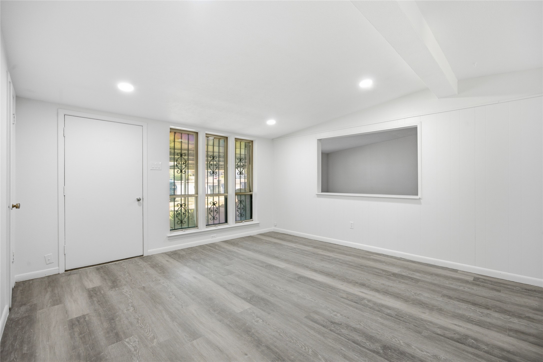 612 Henderson Circle