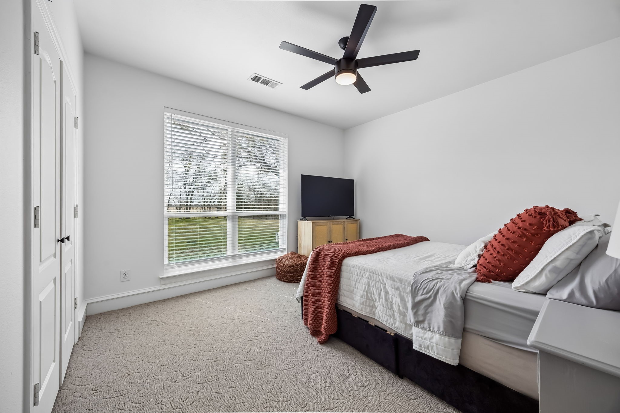 984 Equestrian Drive