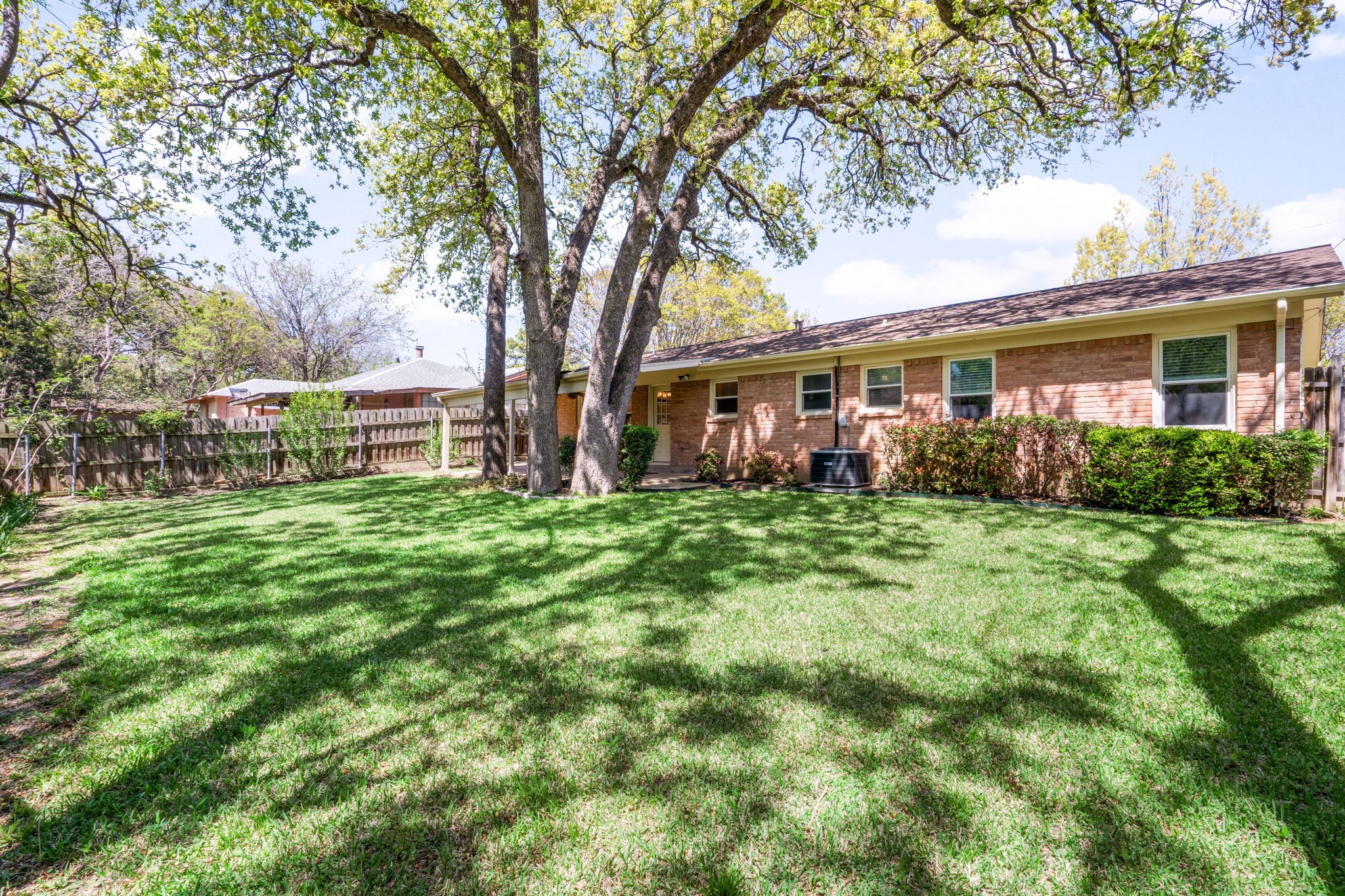 1702 Hendrix Drive