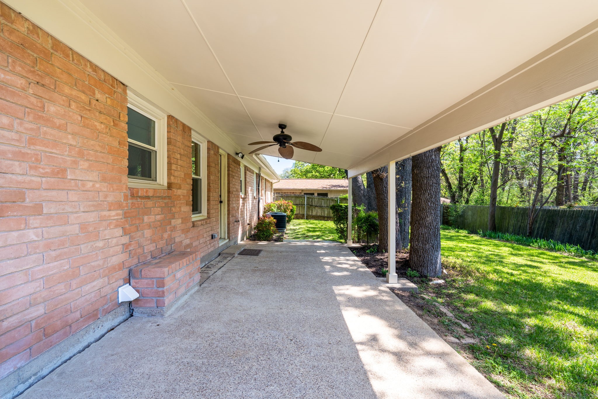 1702 Hendrix Drive