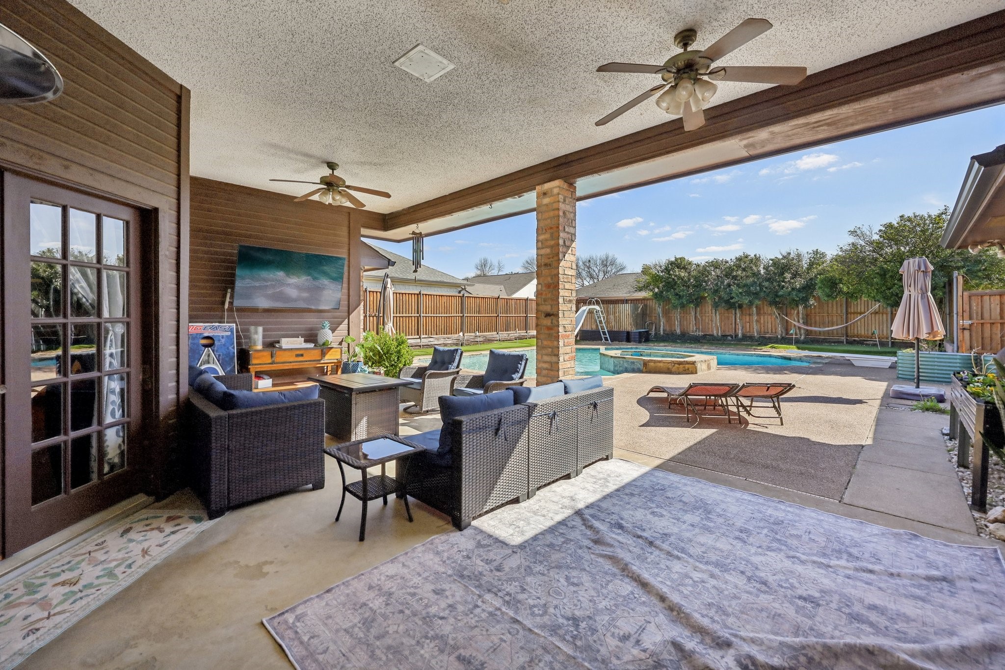 10202 Chisholm Trail