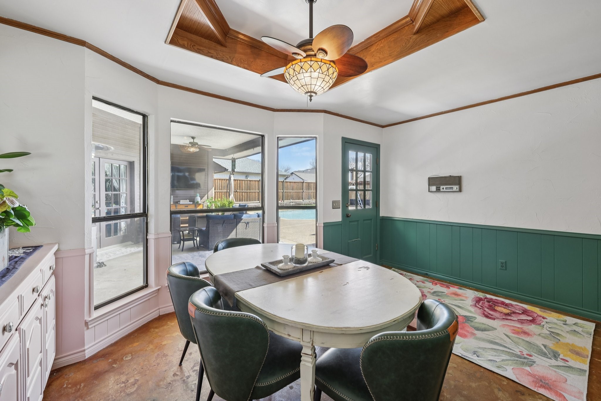 10202 Chisholm Trail