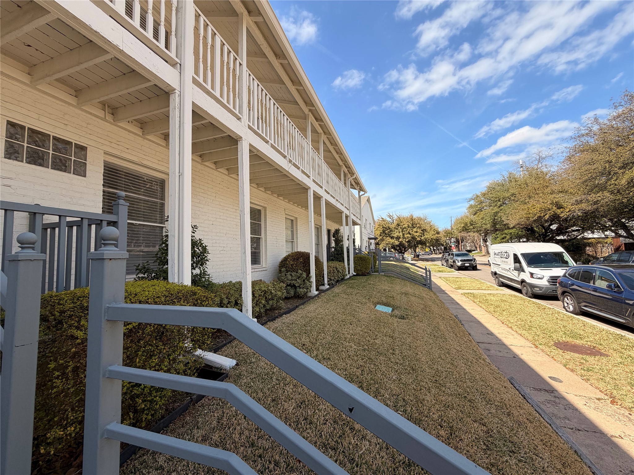 4101 Douglas Avenue 102