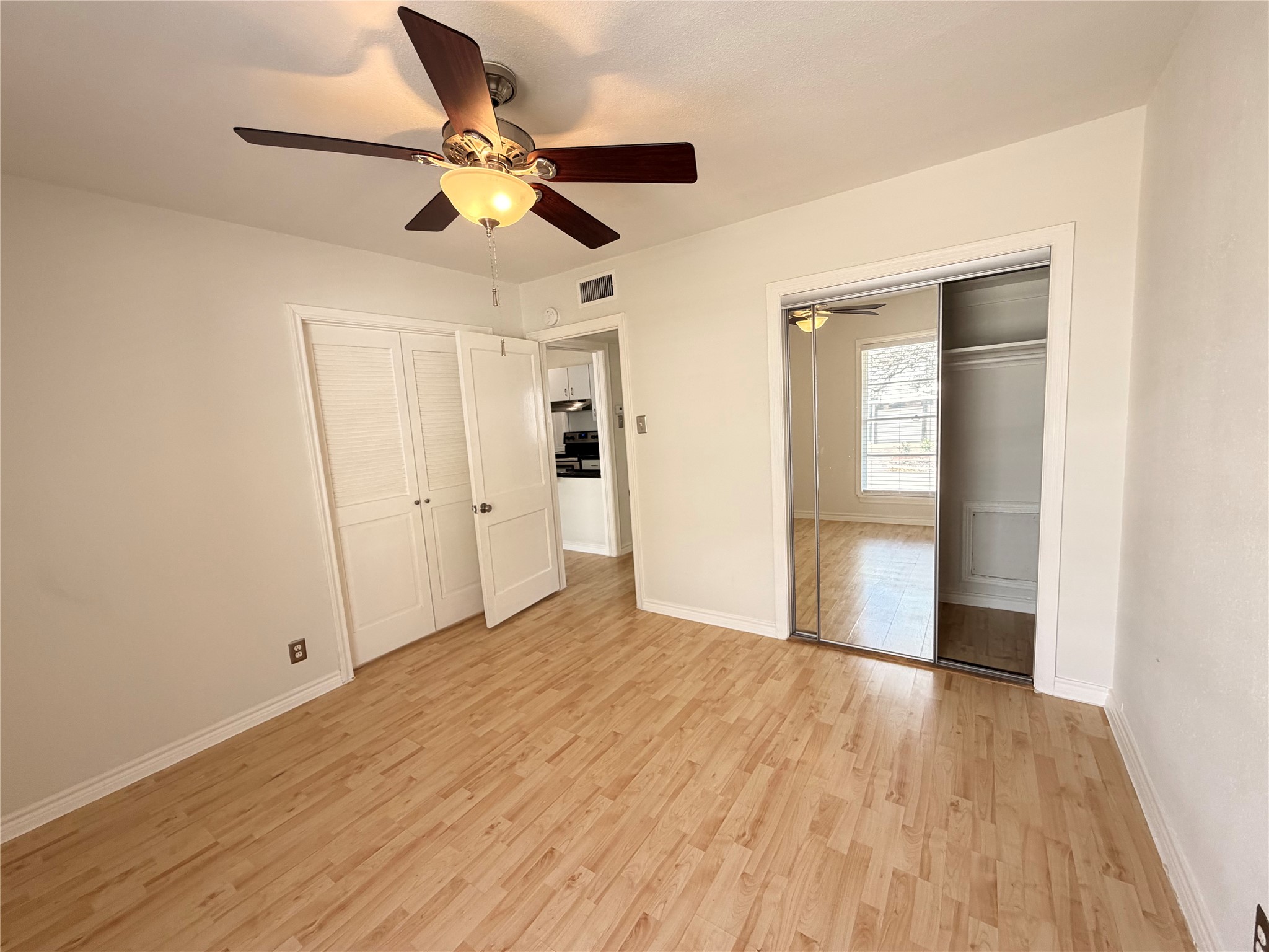 4101 Douglas Avenue 102