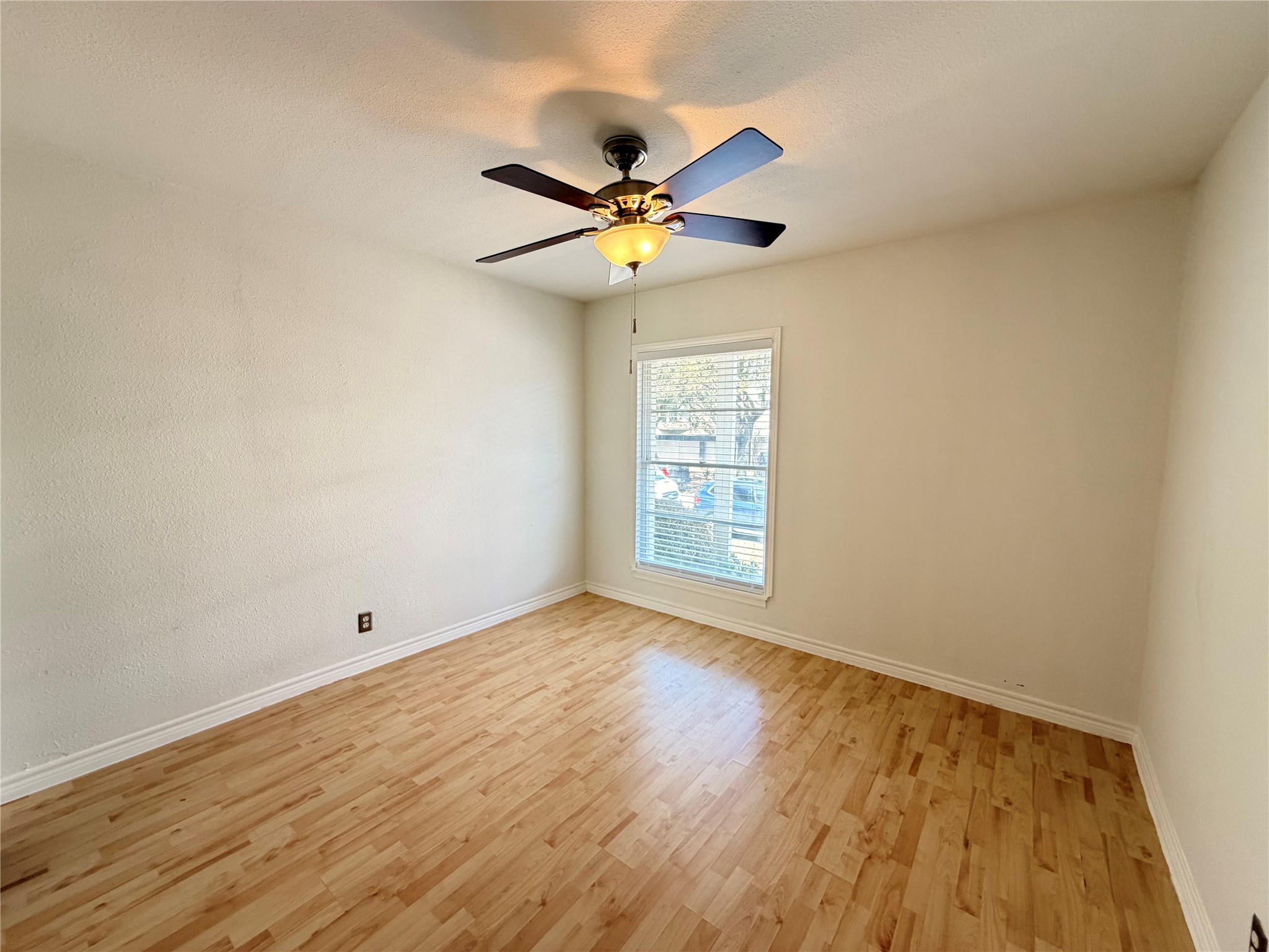 4101 Douglas Avenue 102