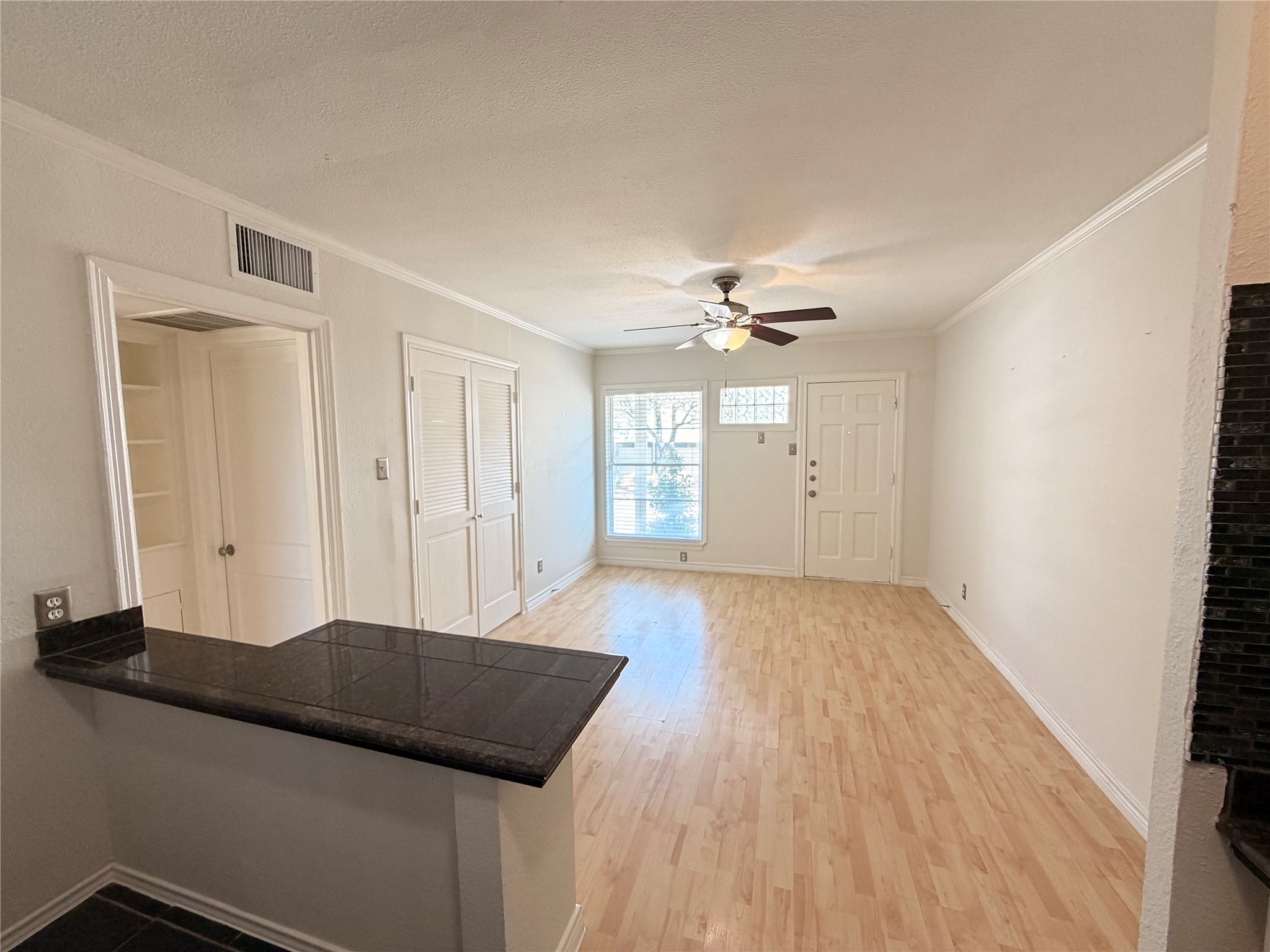 4101 Douglas Avenue 102