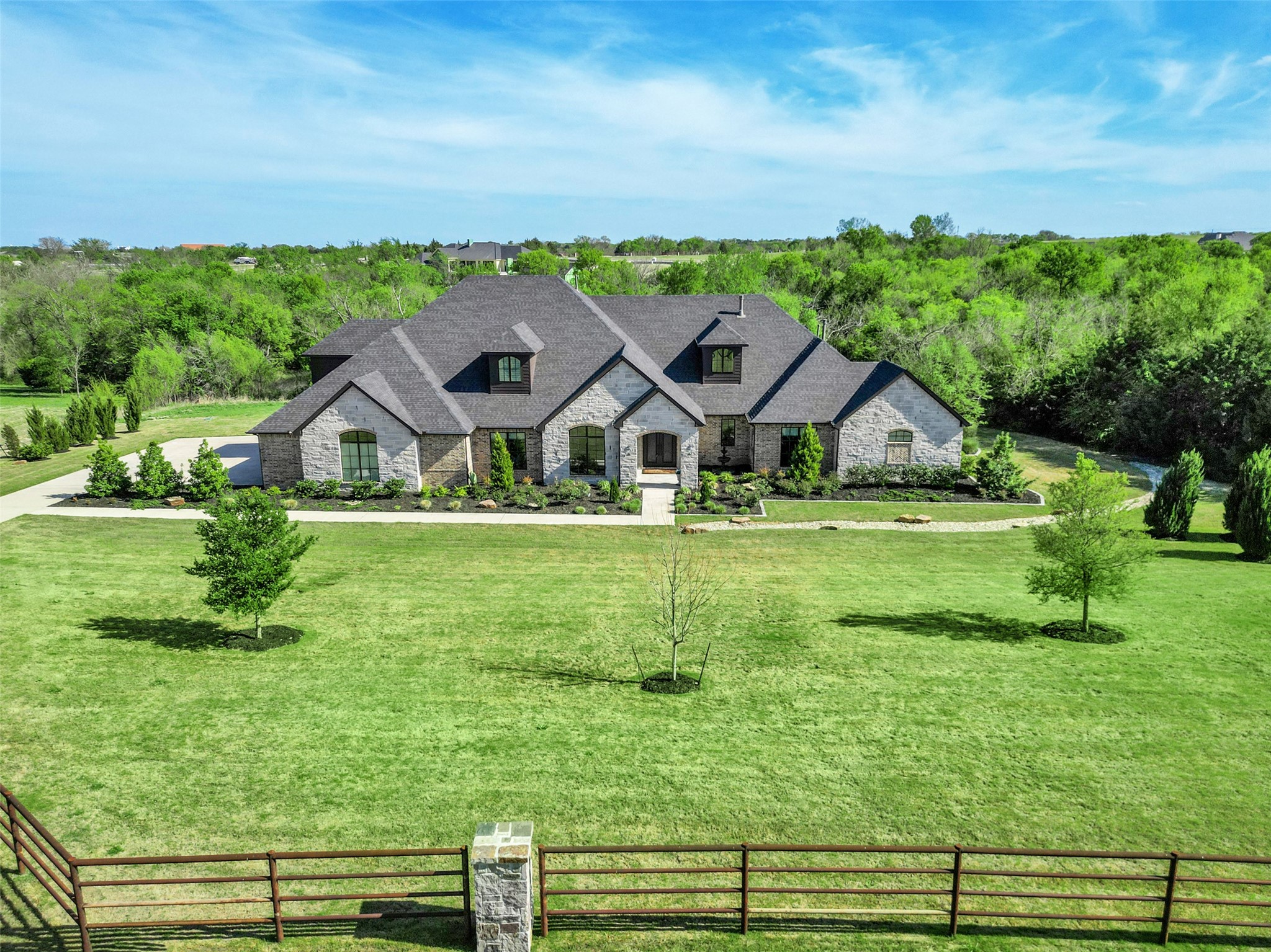 2286 White Stag Road