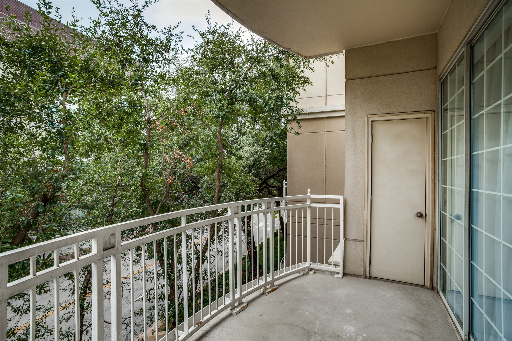 3225 Turtle Creek Boulevard 220