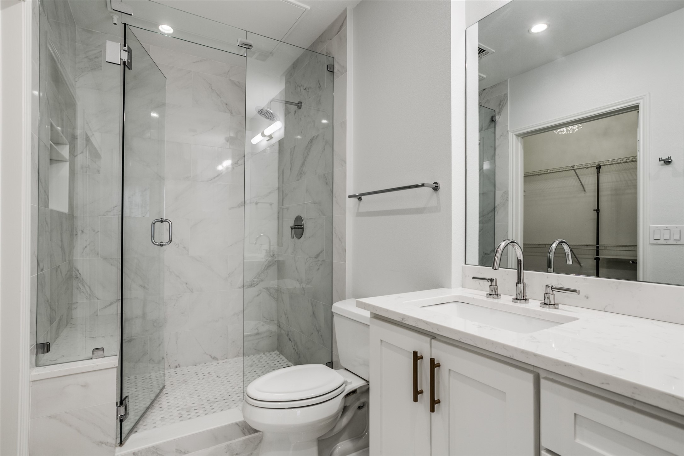 3225 Turtle Creek Boulevard 220