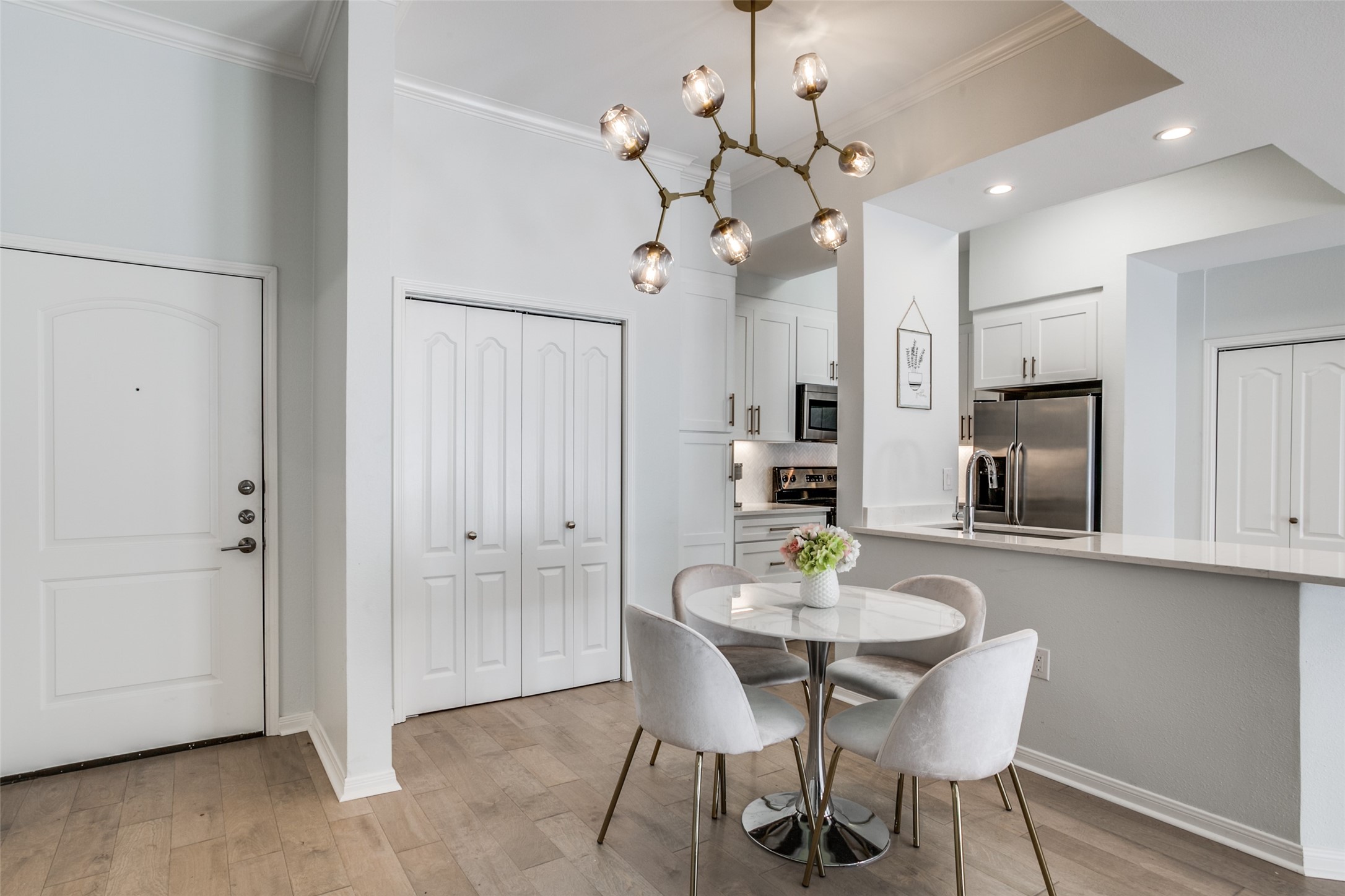 3225 Turtle Creek Boulevard 220
