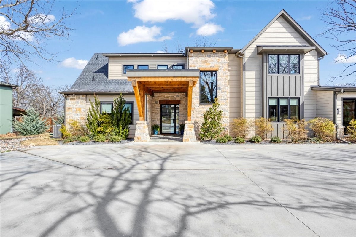 210 Coffee Circle