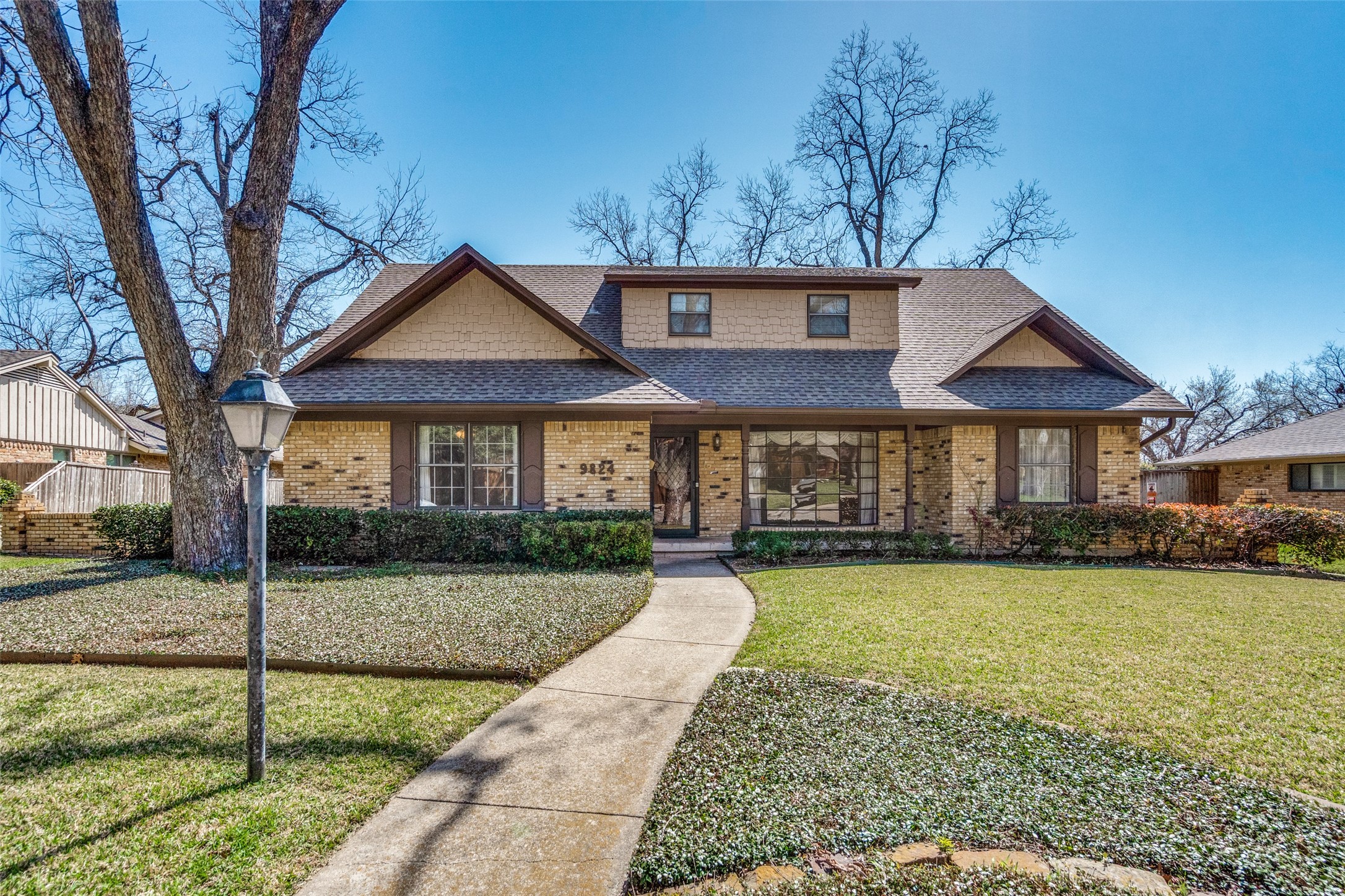 9824 Ravensway Drive