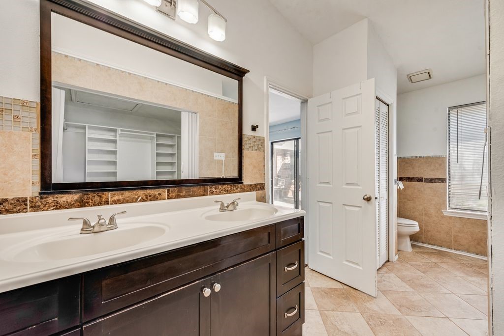 2705 Keller Springs Court