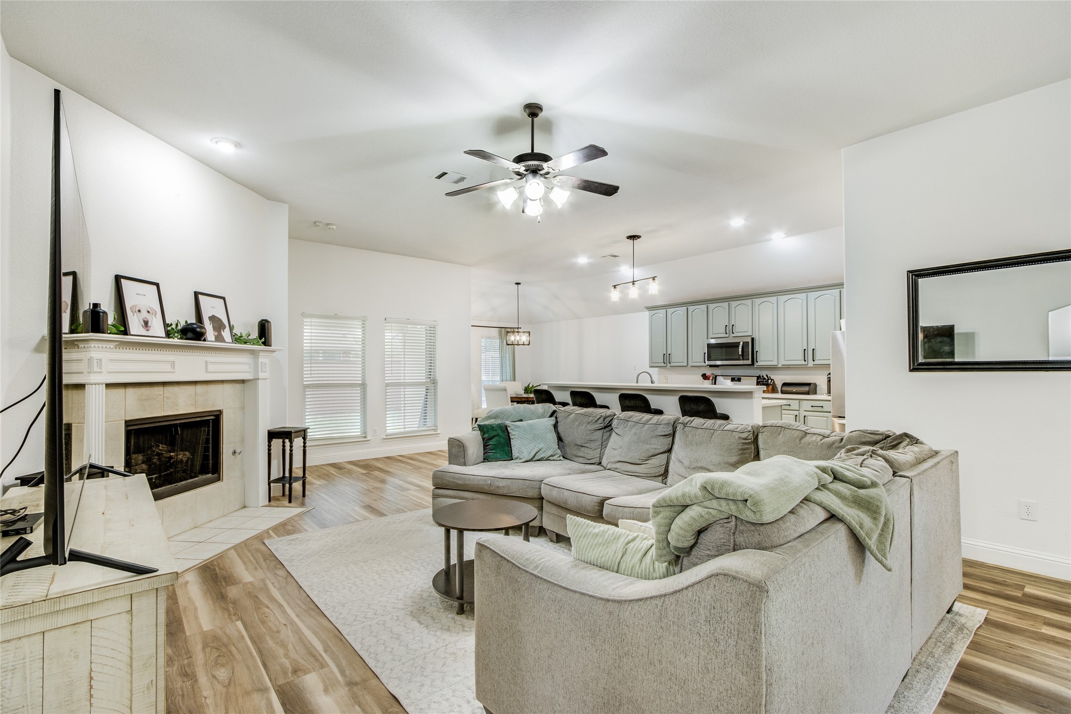 8000 Heritage Palms Trail