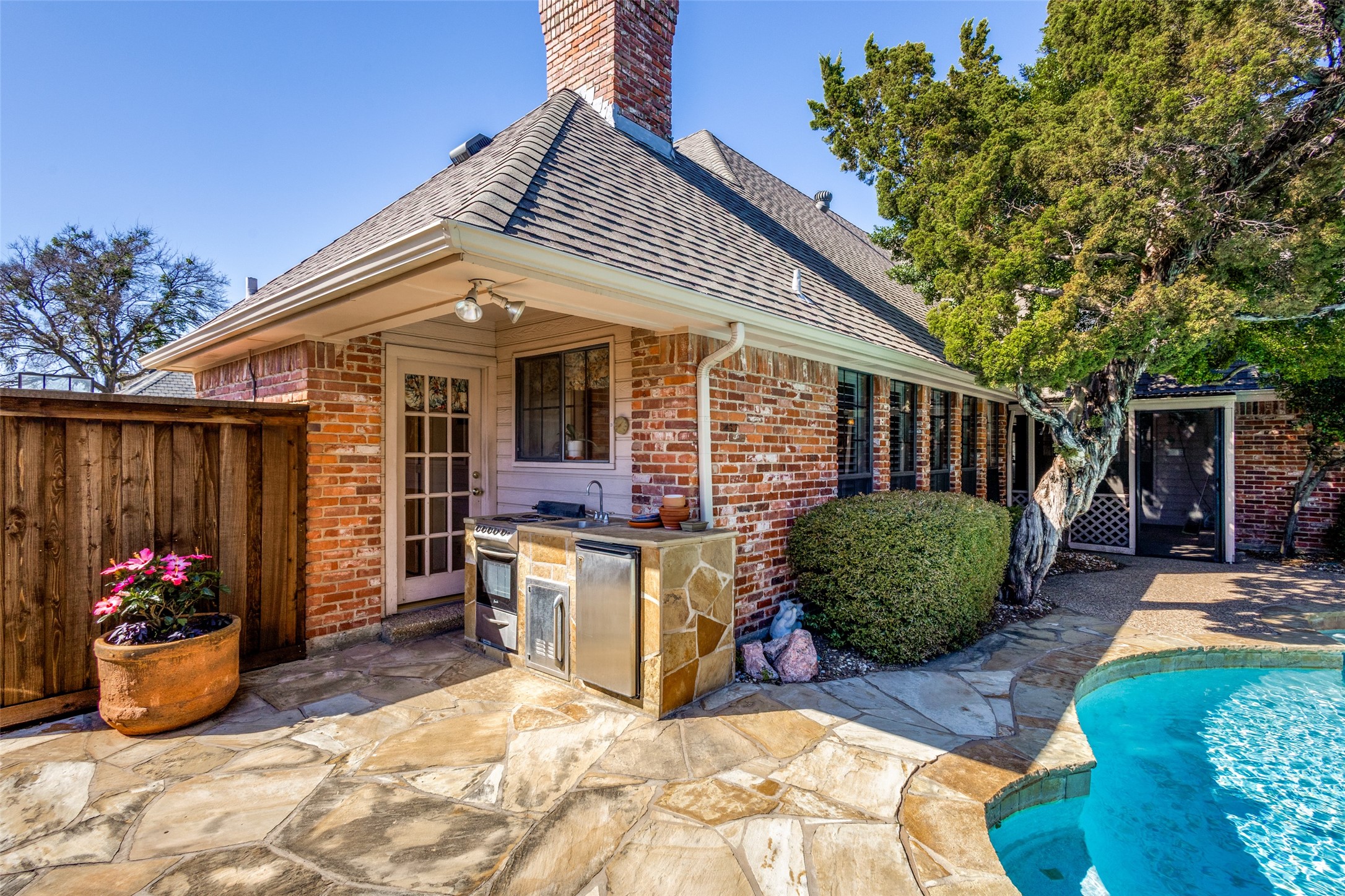 5820 Sky Park Drive