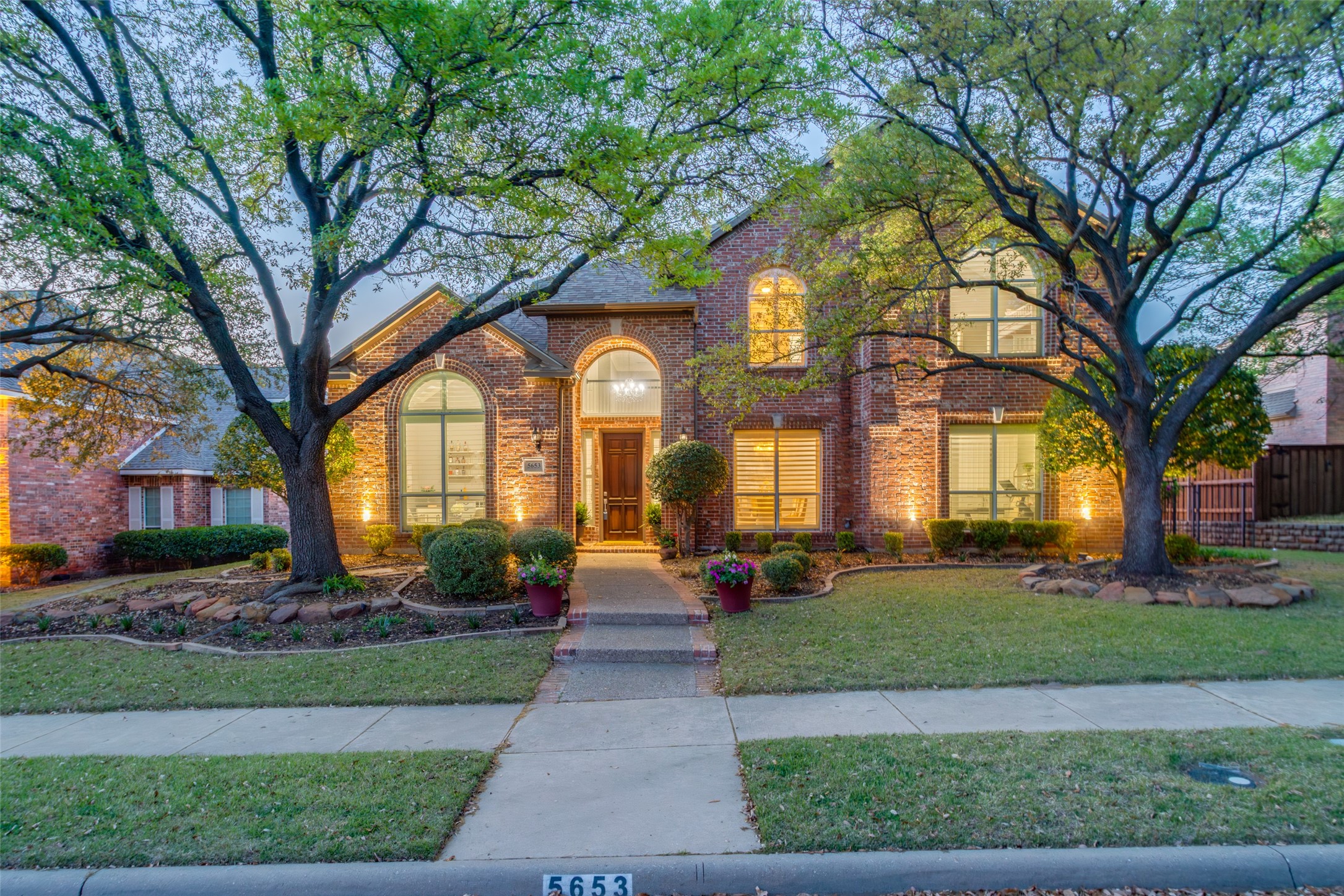 5653 Widgeon Way