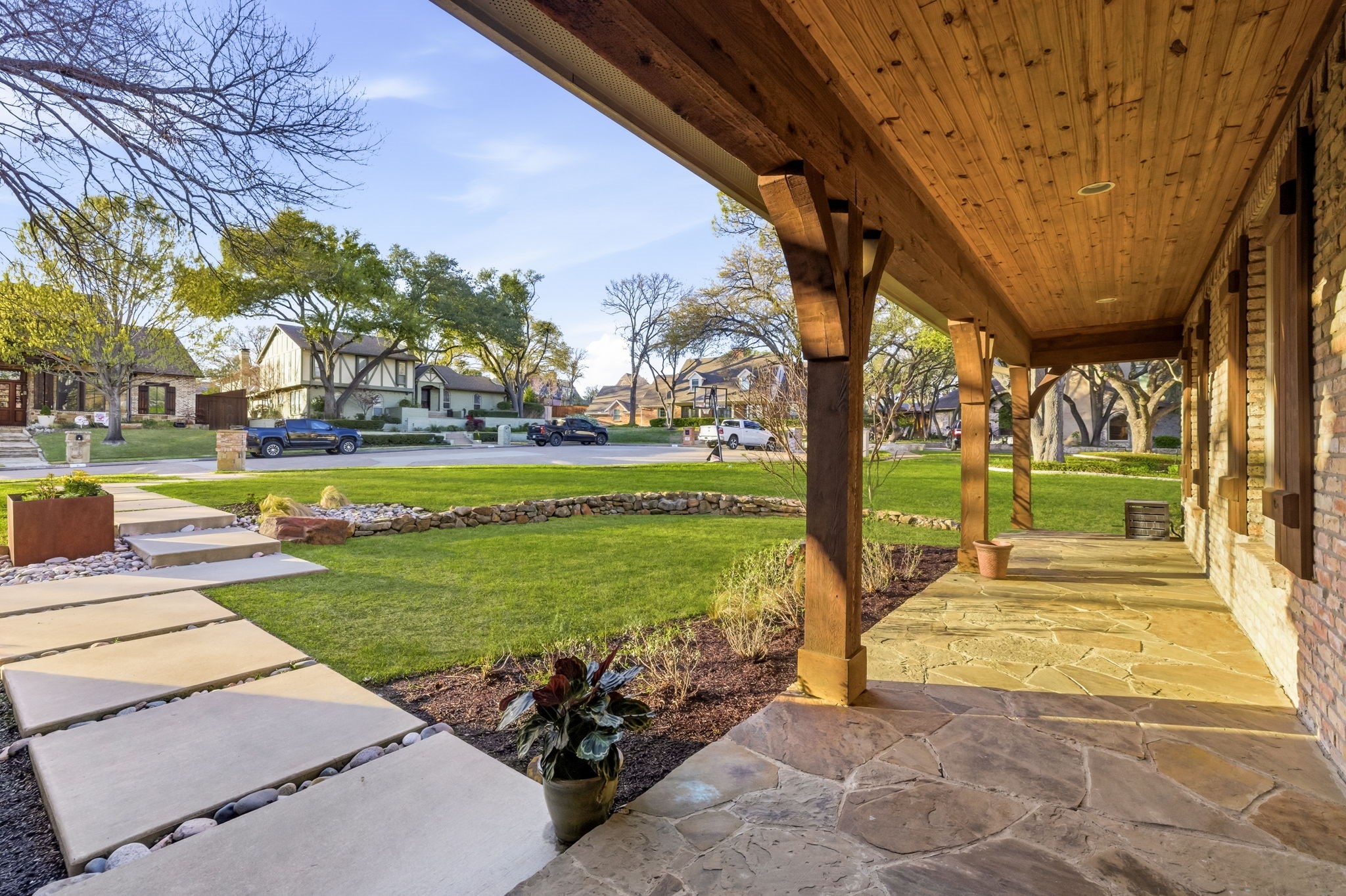 1 Roundrock Circle