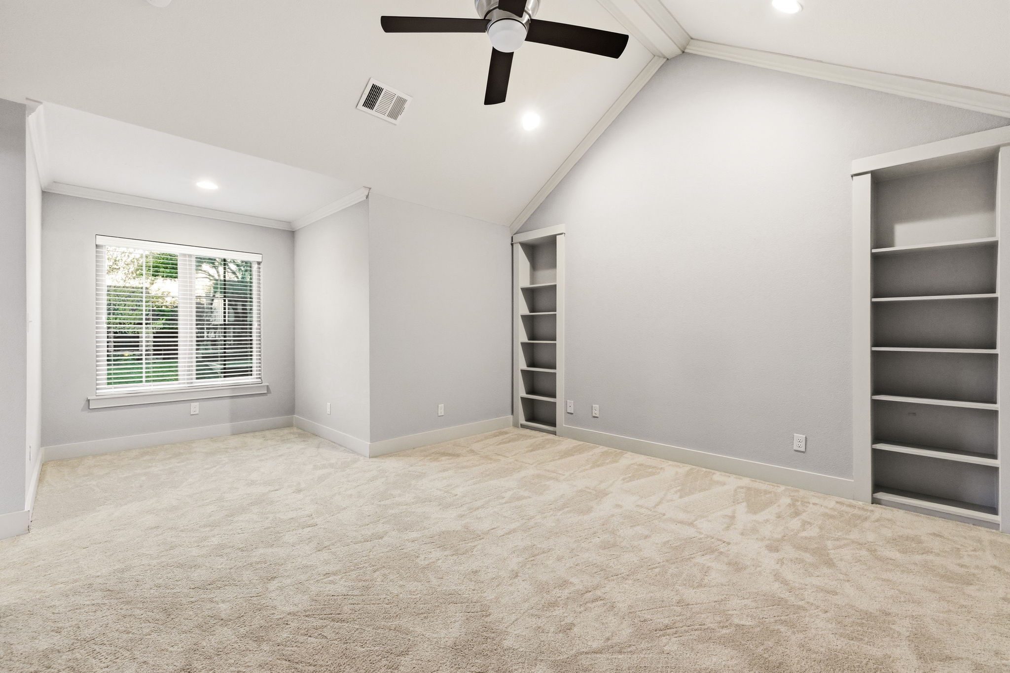 1 Roundrock Circle