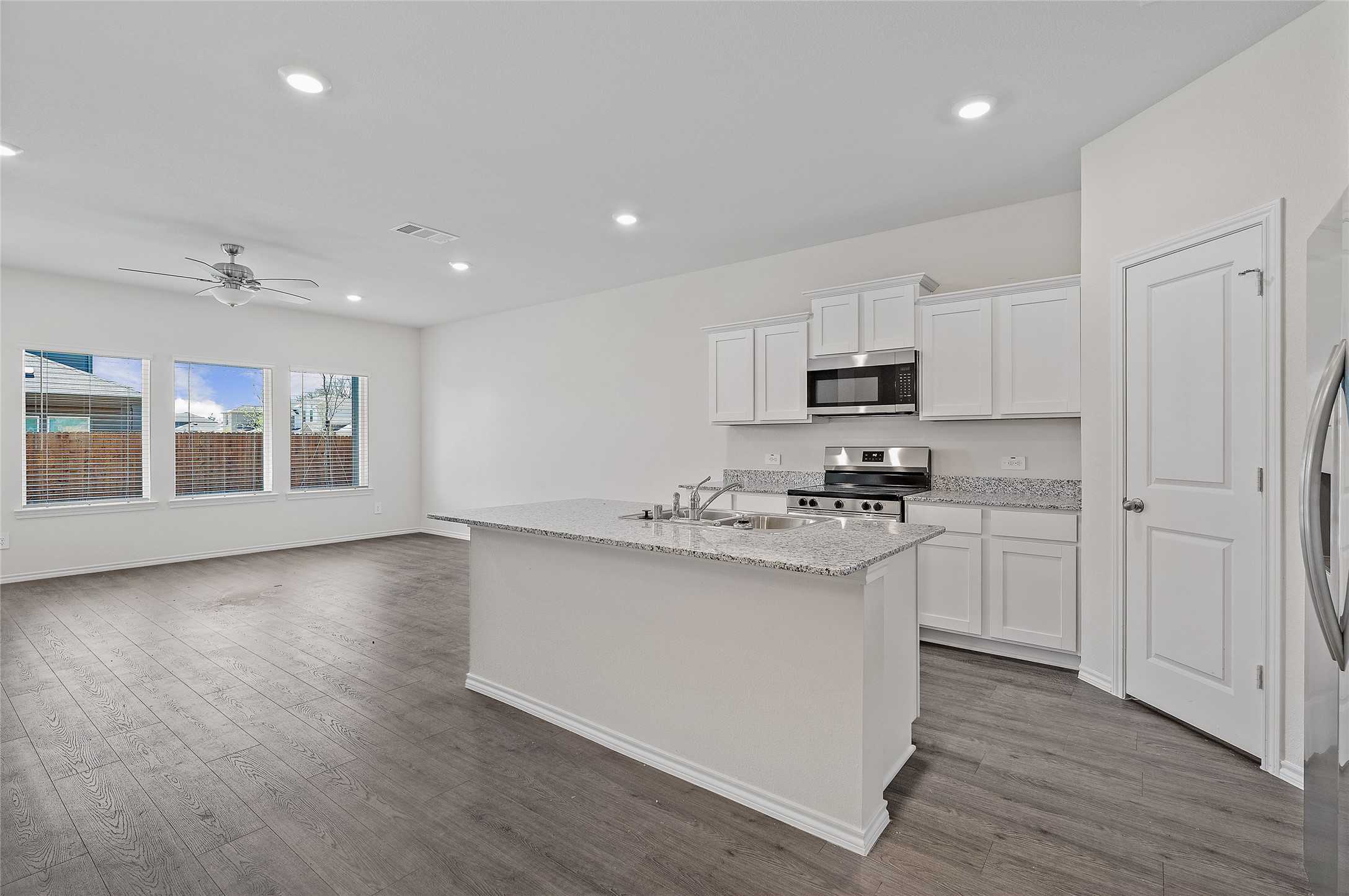 3402 Tomahawk Drive