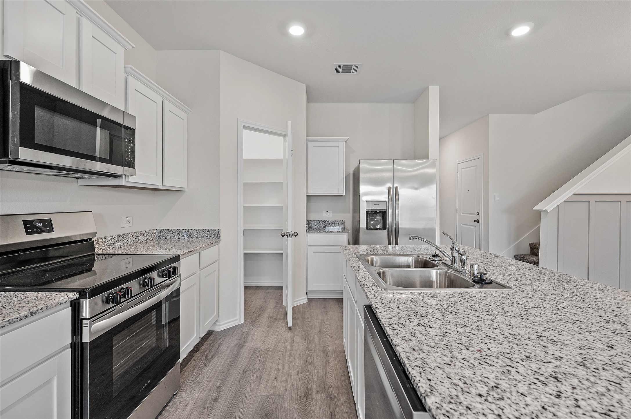 3402 Tomahawk Drive
