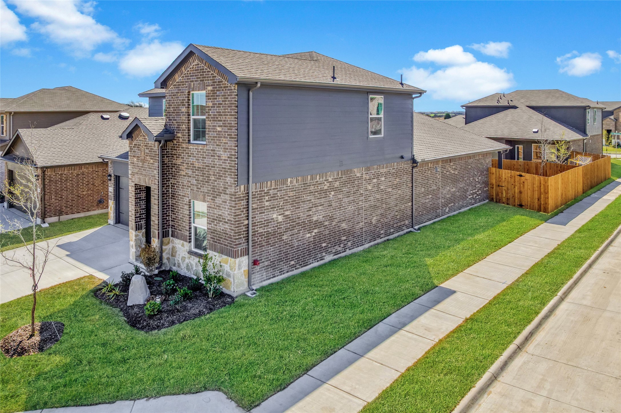 3402 Tomahawk Drive