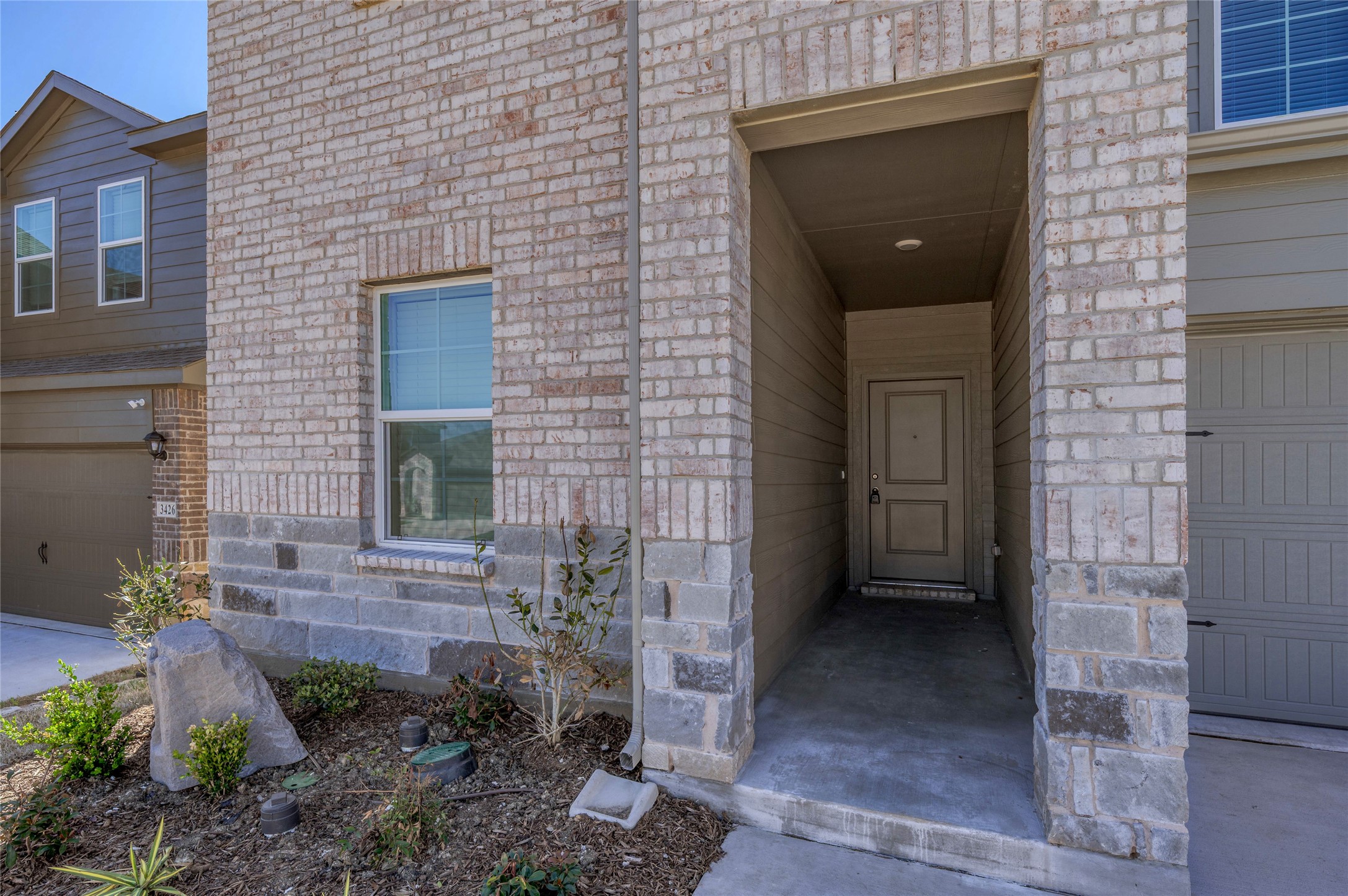 3422 TOMAHAWK Drive