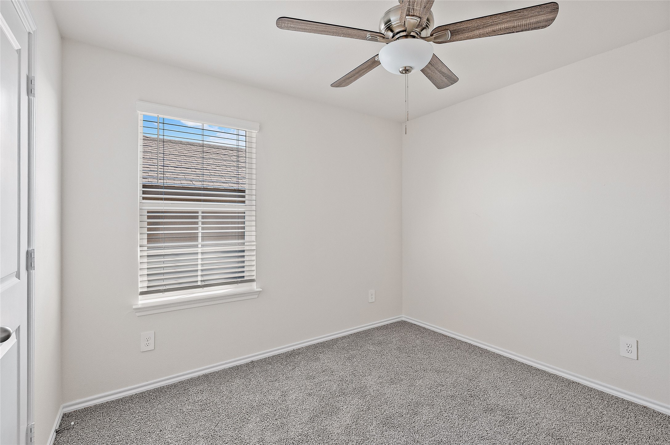 3422 TOMAHAWK Drive