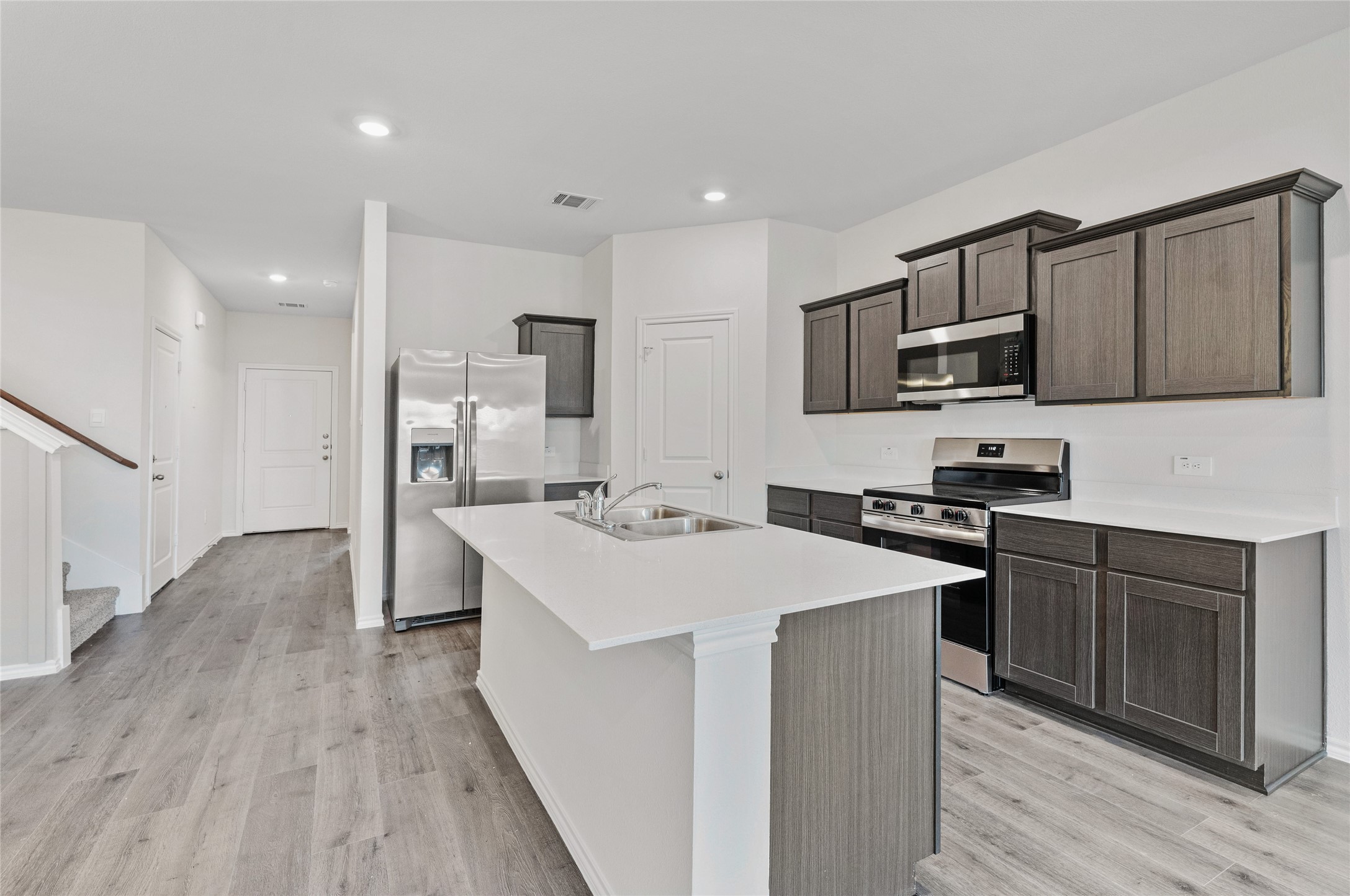 3422 TOMAHAWK Drive
