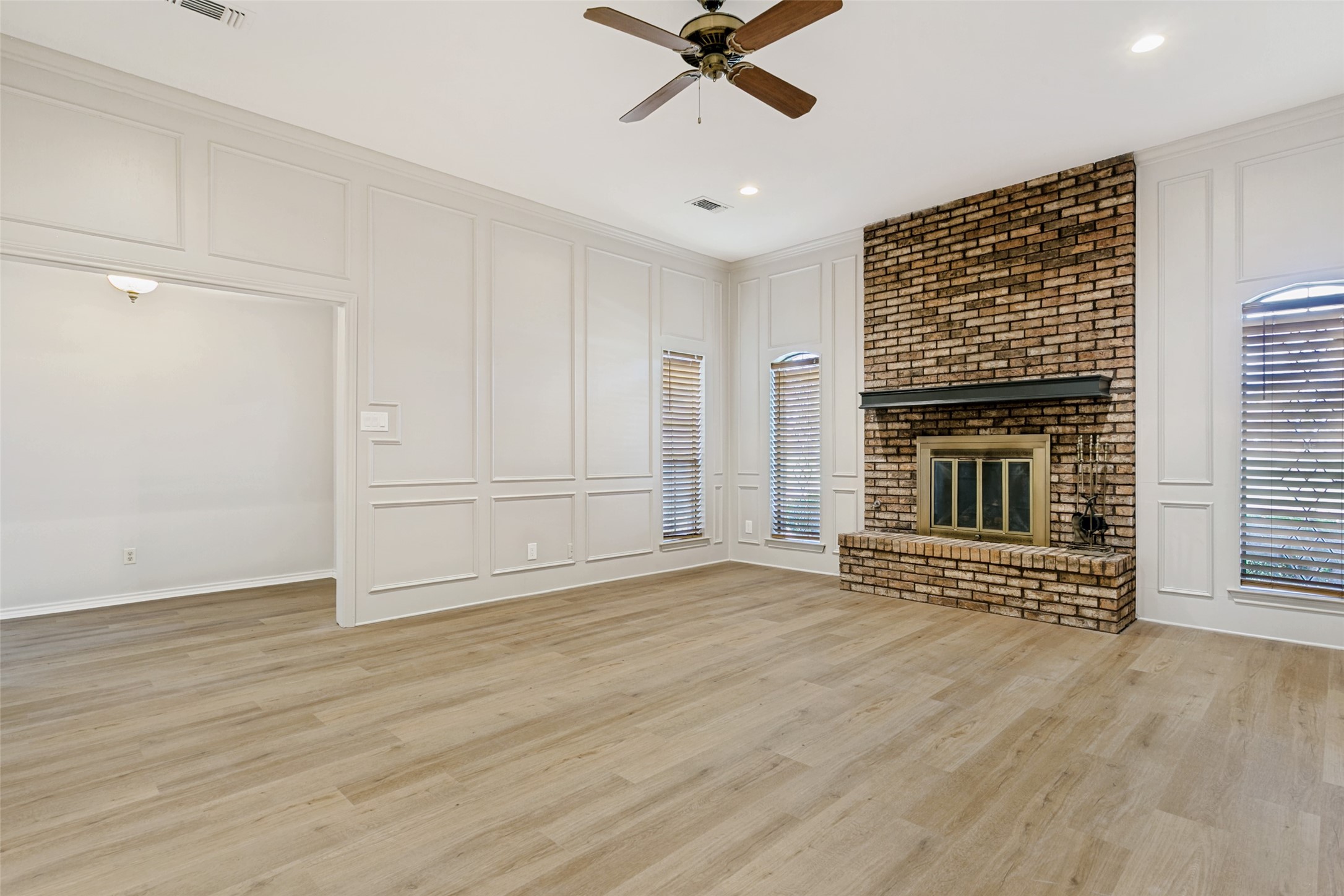 1617 Century Oaks Drive