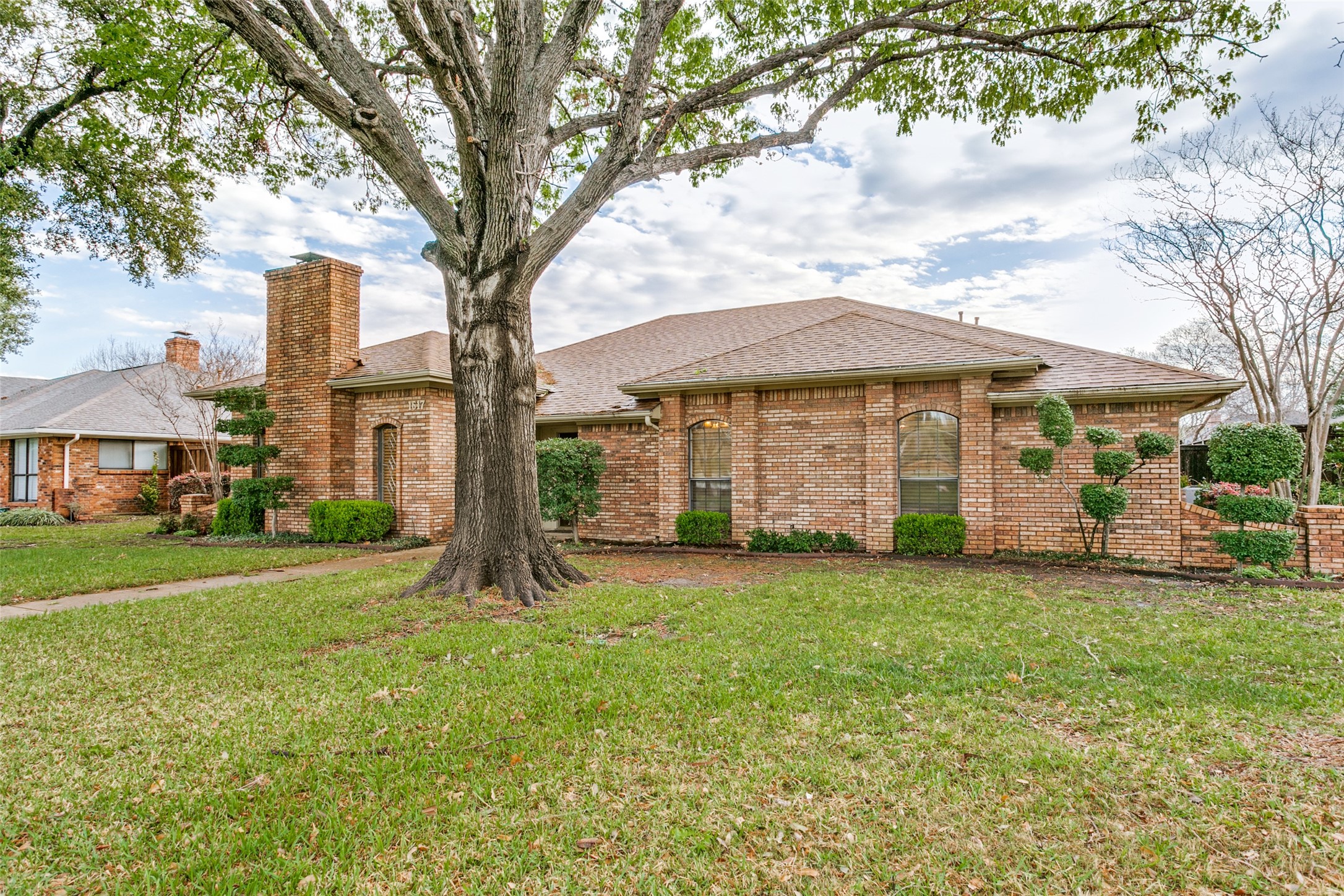 1617 Century Oaks Drive