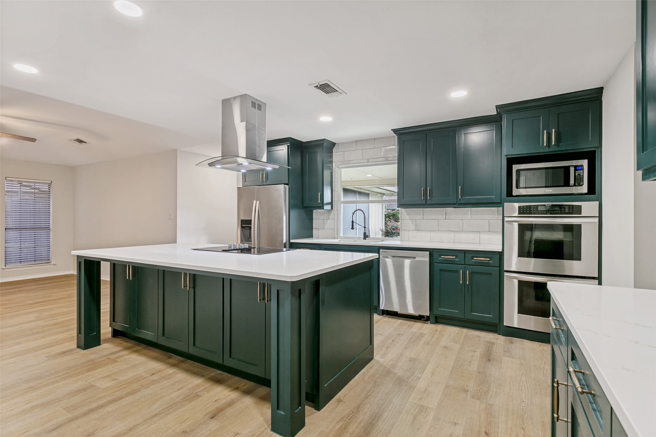 1617 Century Oaks Drive