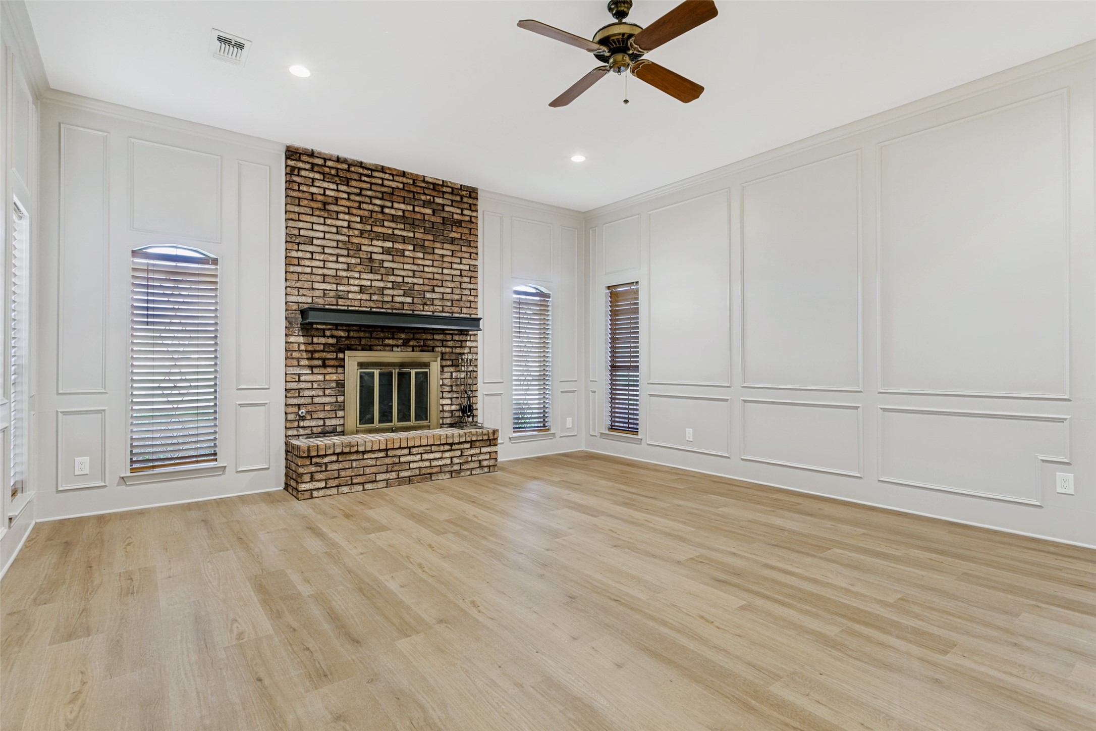 1617 Century Oaks Drive