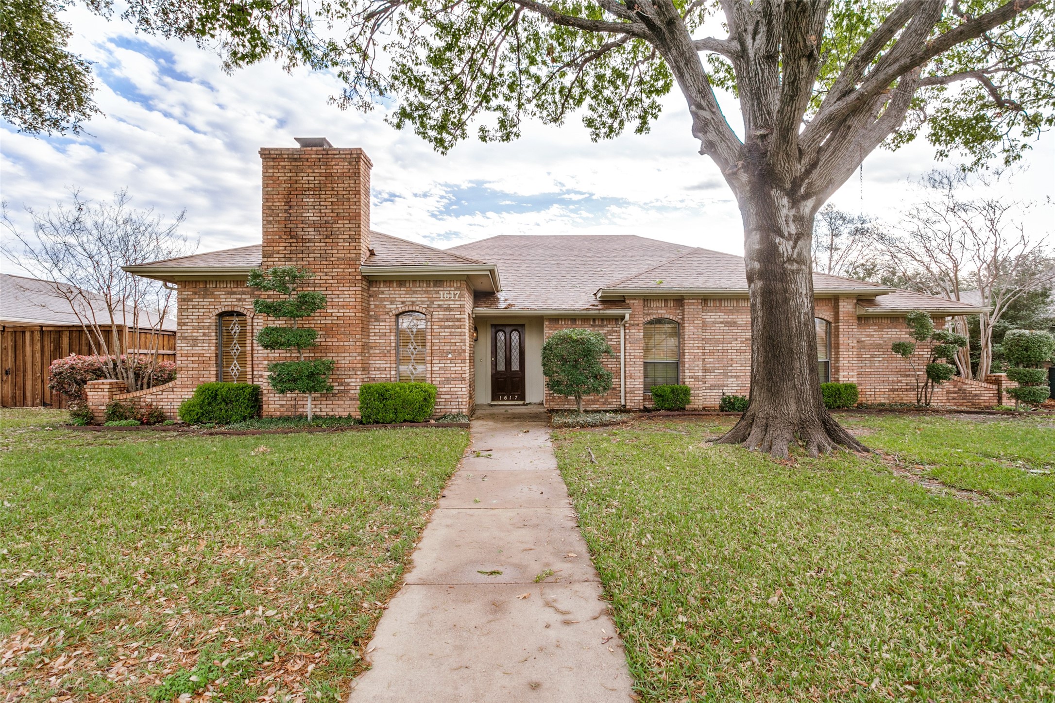 1617 Century Oaks Drive