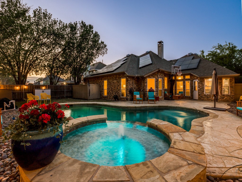 8717 Falcon Crest Drive