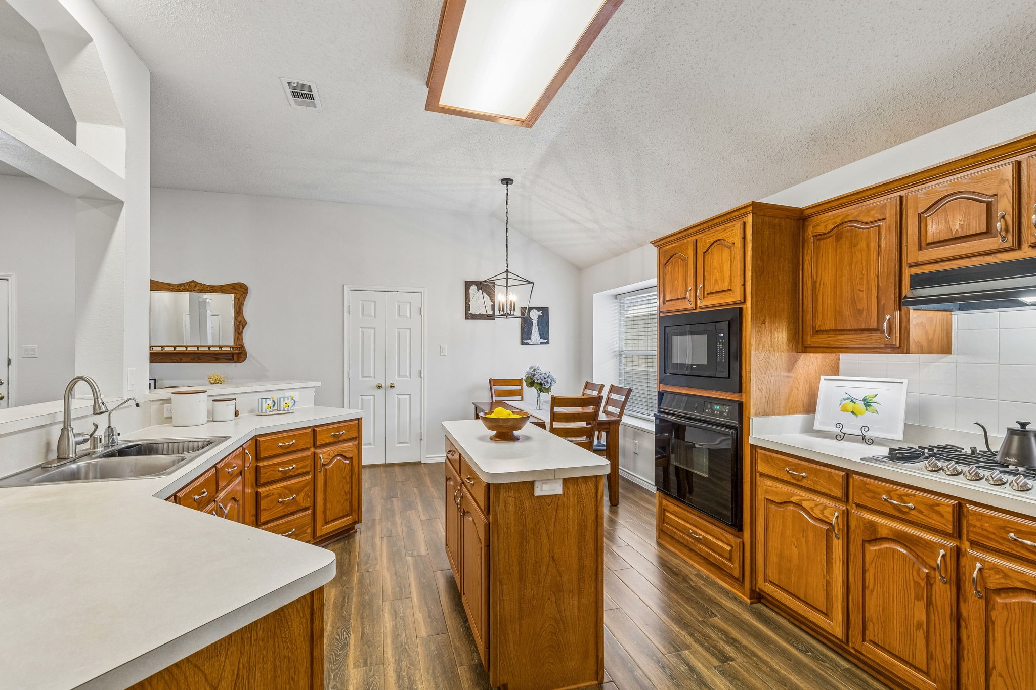 748 Summerfield Drive