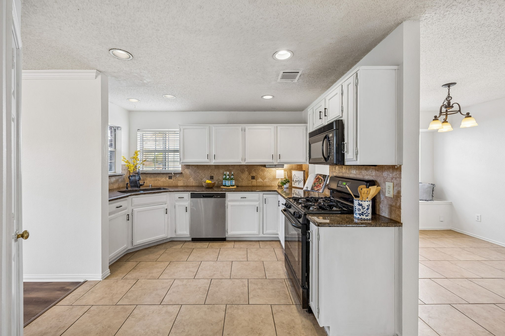 1009 Ridgemont Drive