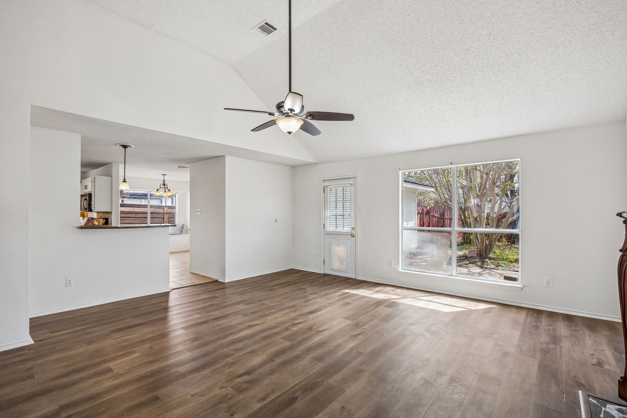 1009 Ridgemont Drive