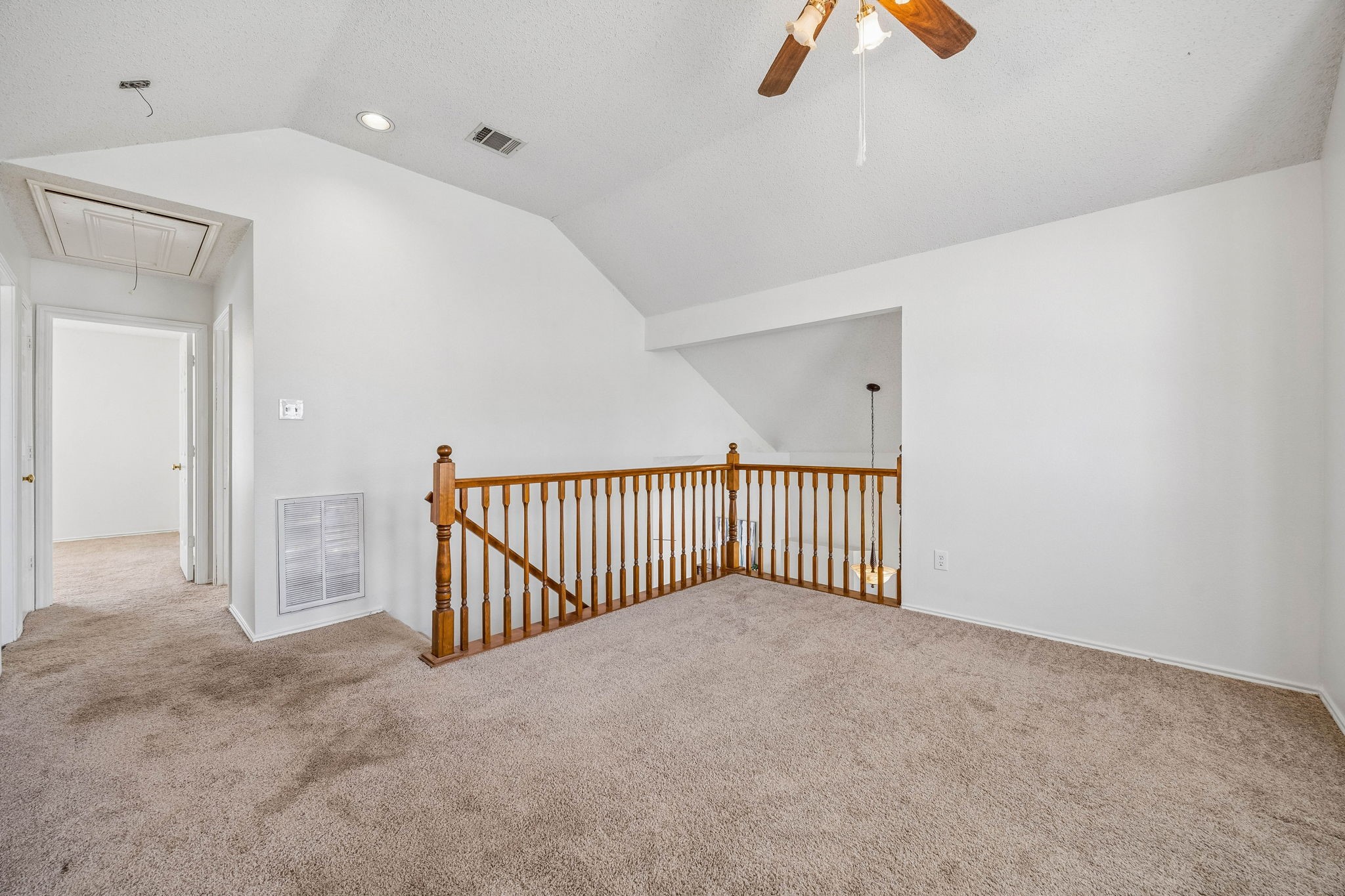 1009 Ridgemont Drive