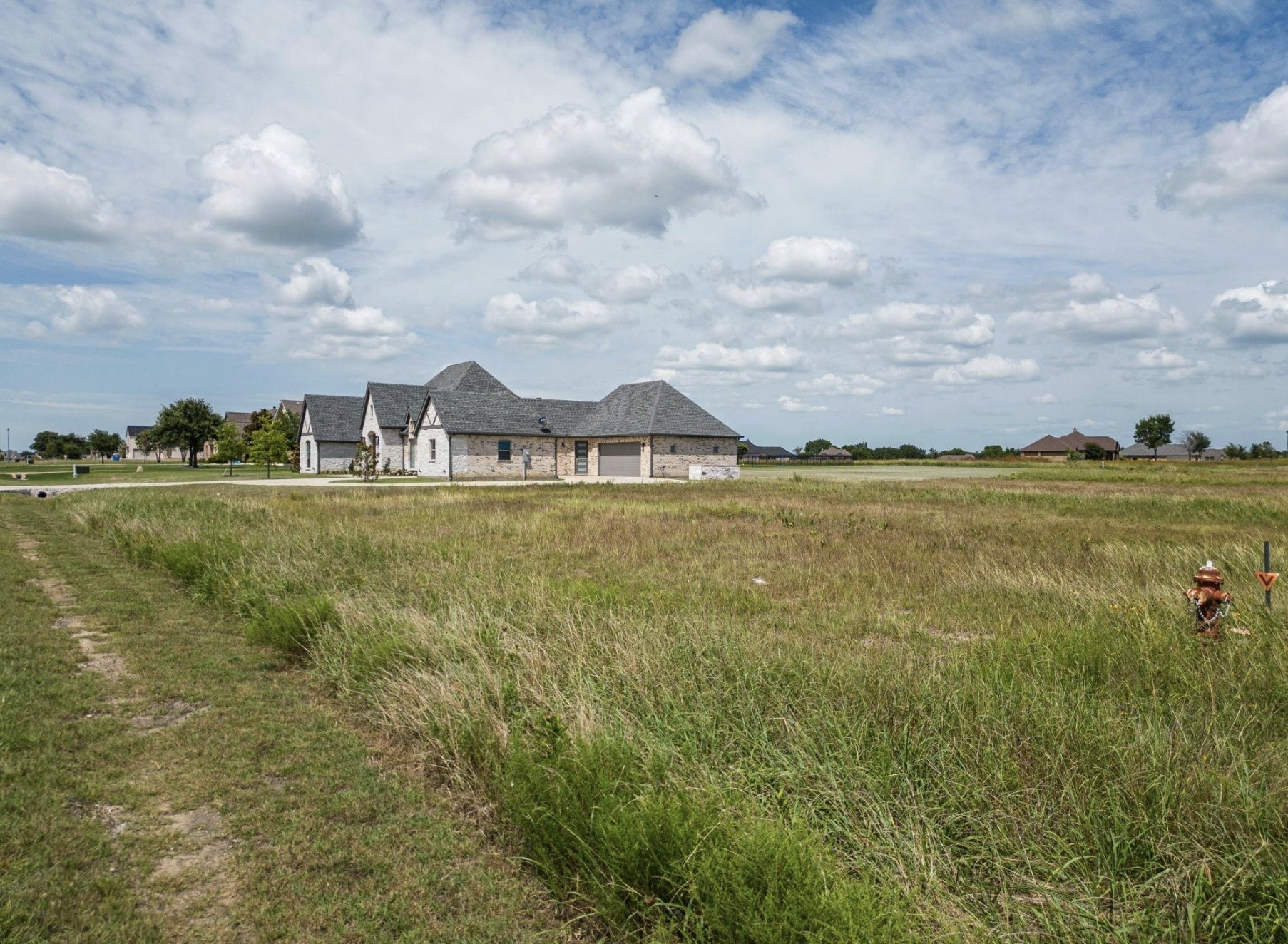 1099 Deerfield Drive