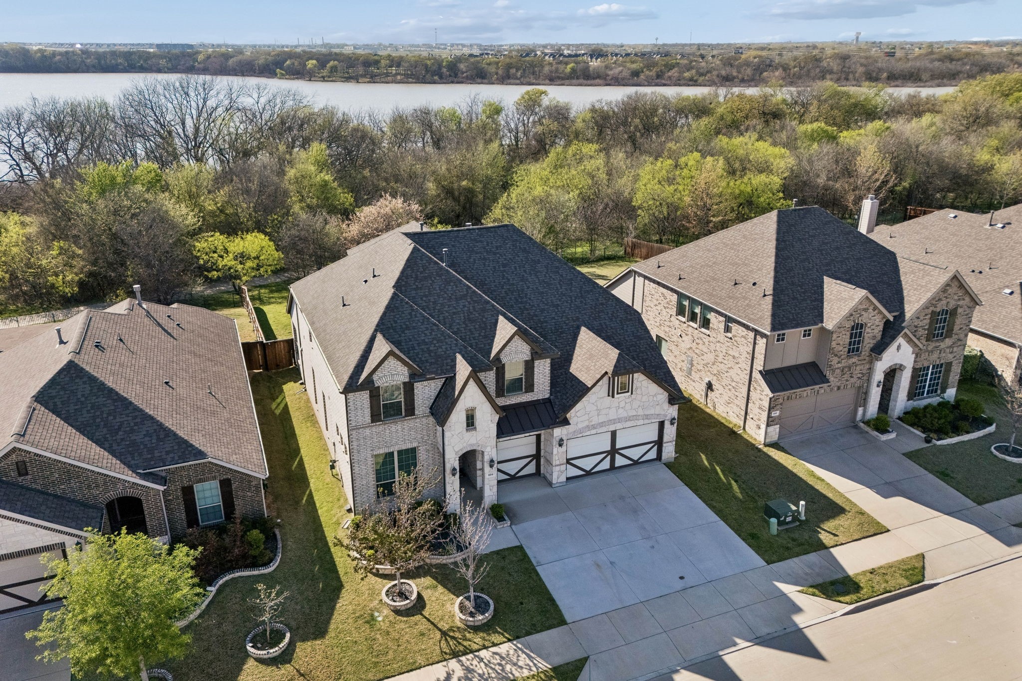 604 Shoreline Ridge Drive