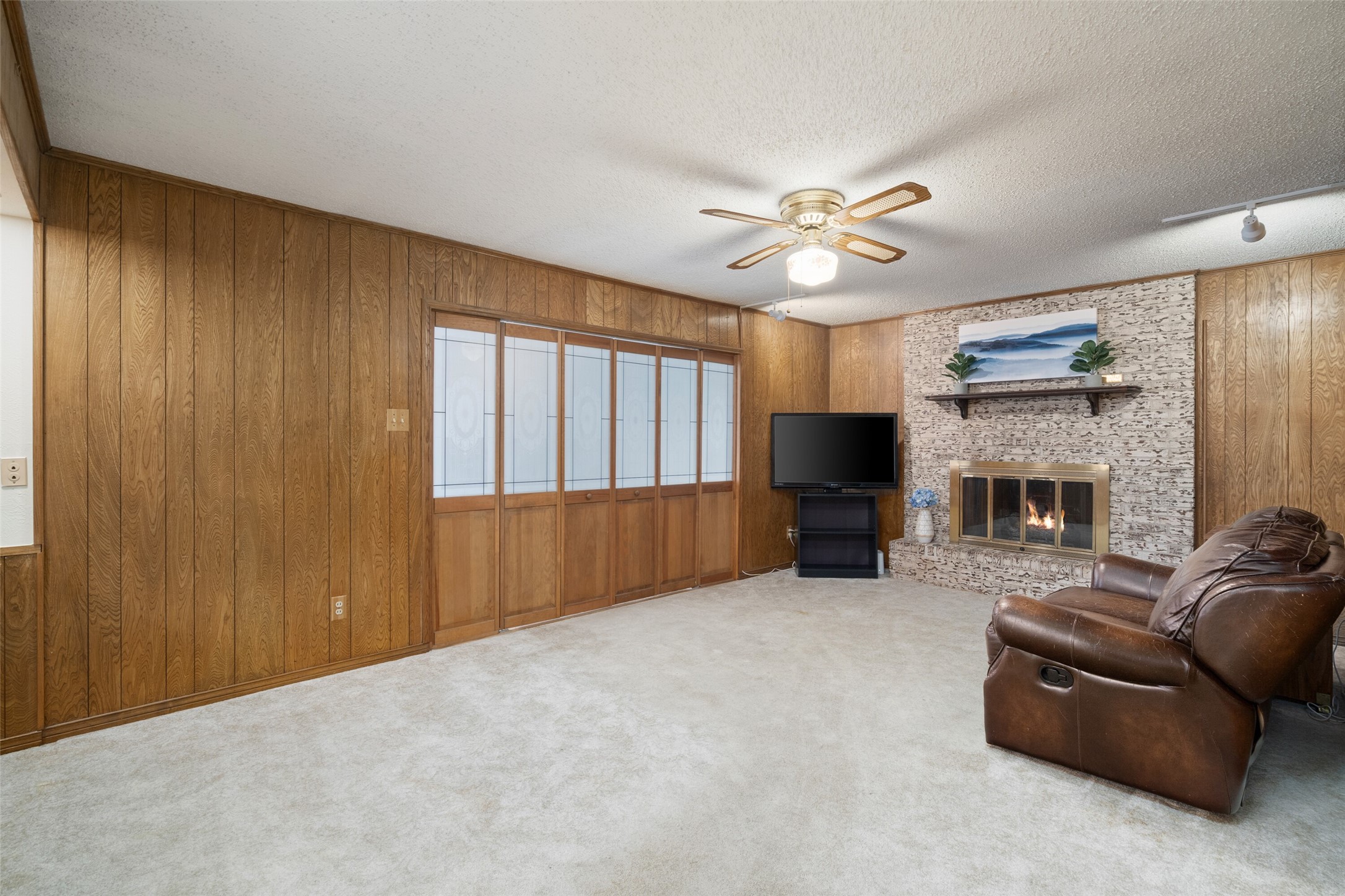 833 Ray Andra Drive
