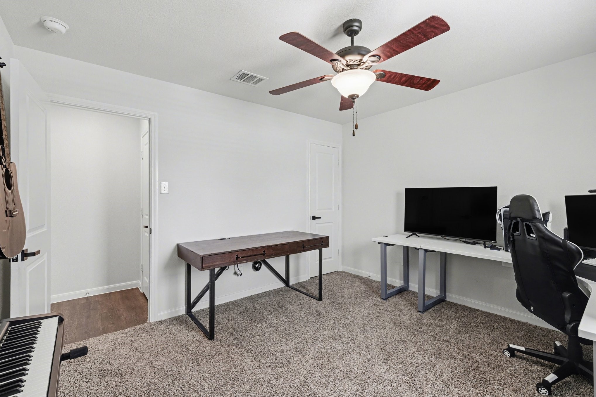 706 Spur Ridge