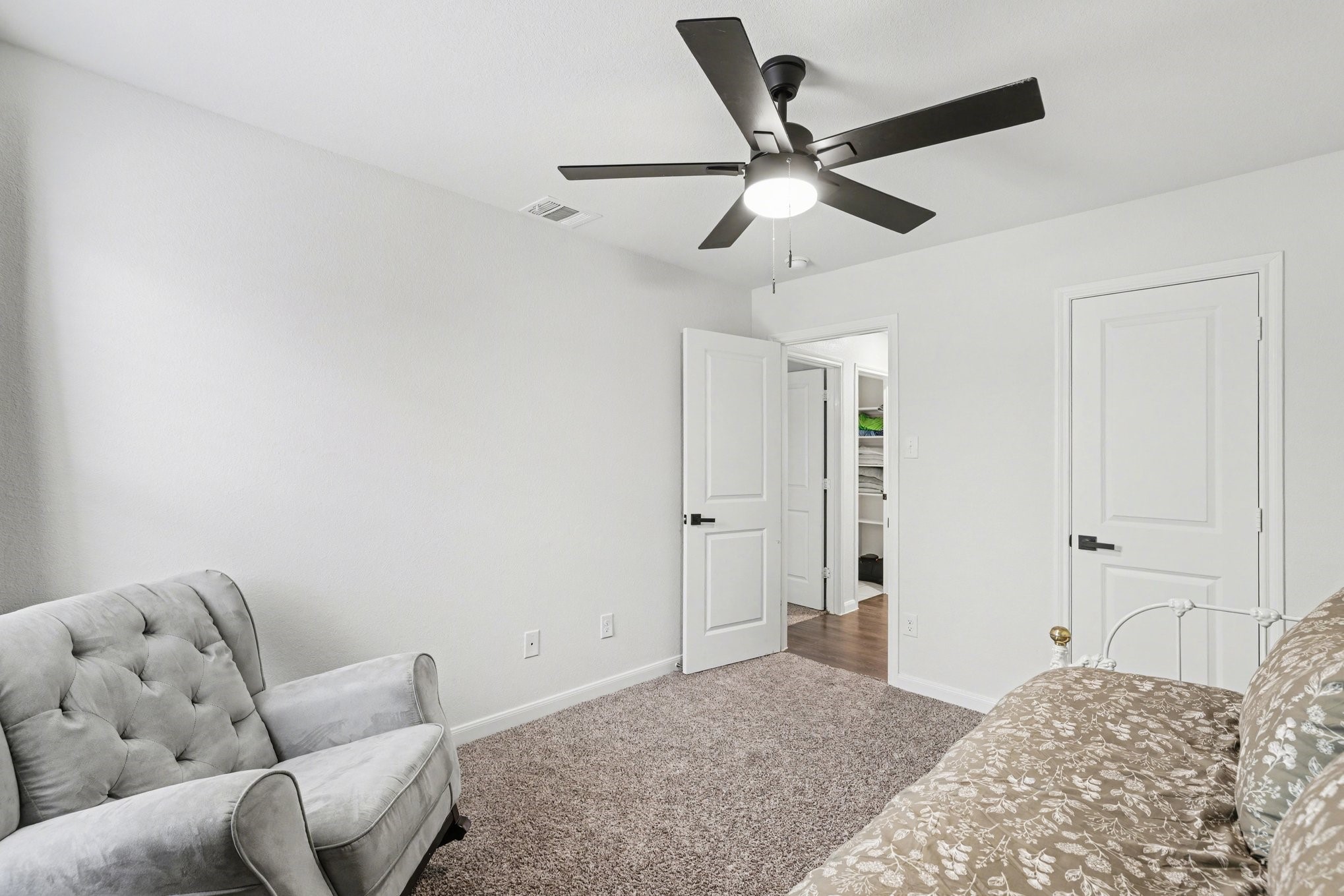 706 Spur Ridge