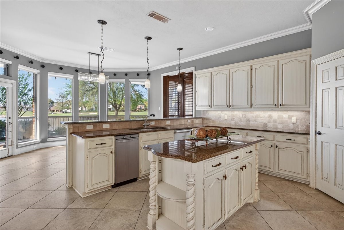 5321 Corinthian Bay Drive