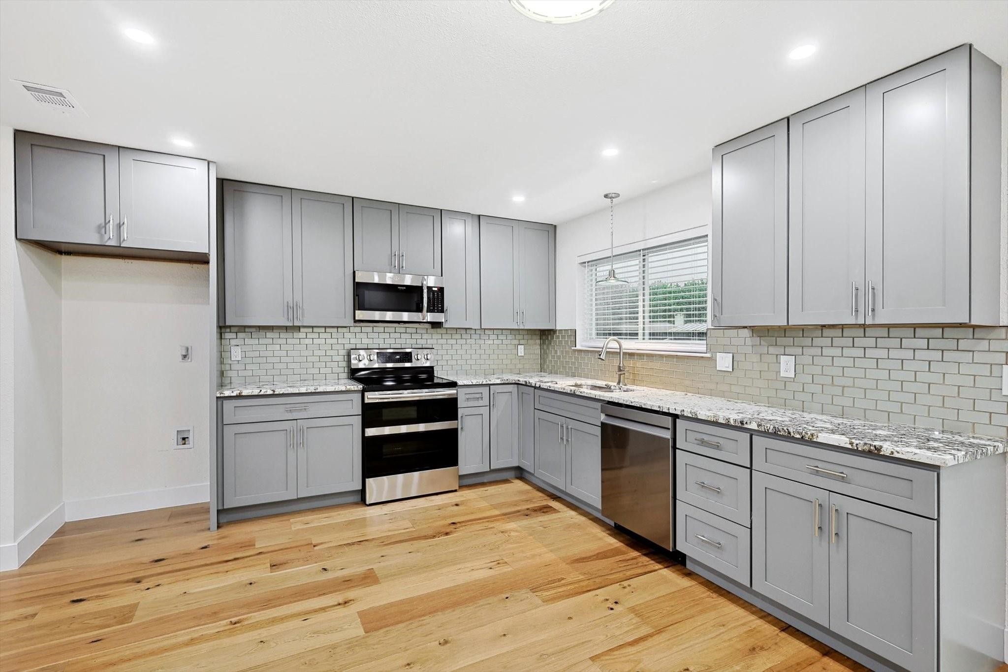 402 Creekmeadow Lane